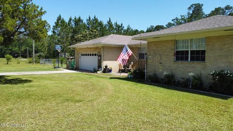 Single Family Residence in Biloxi MS 14601 Big Ridge Road.jpg