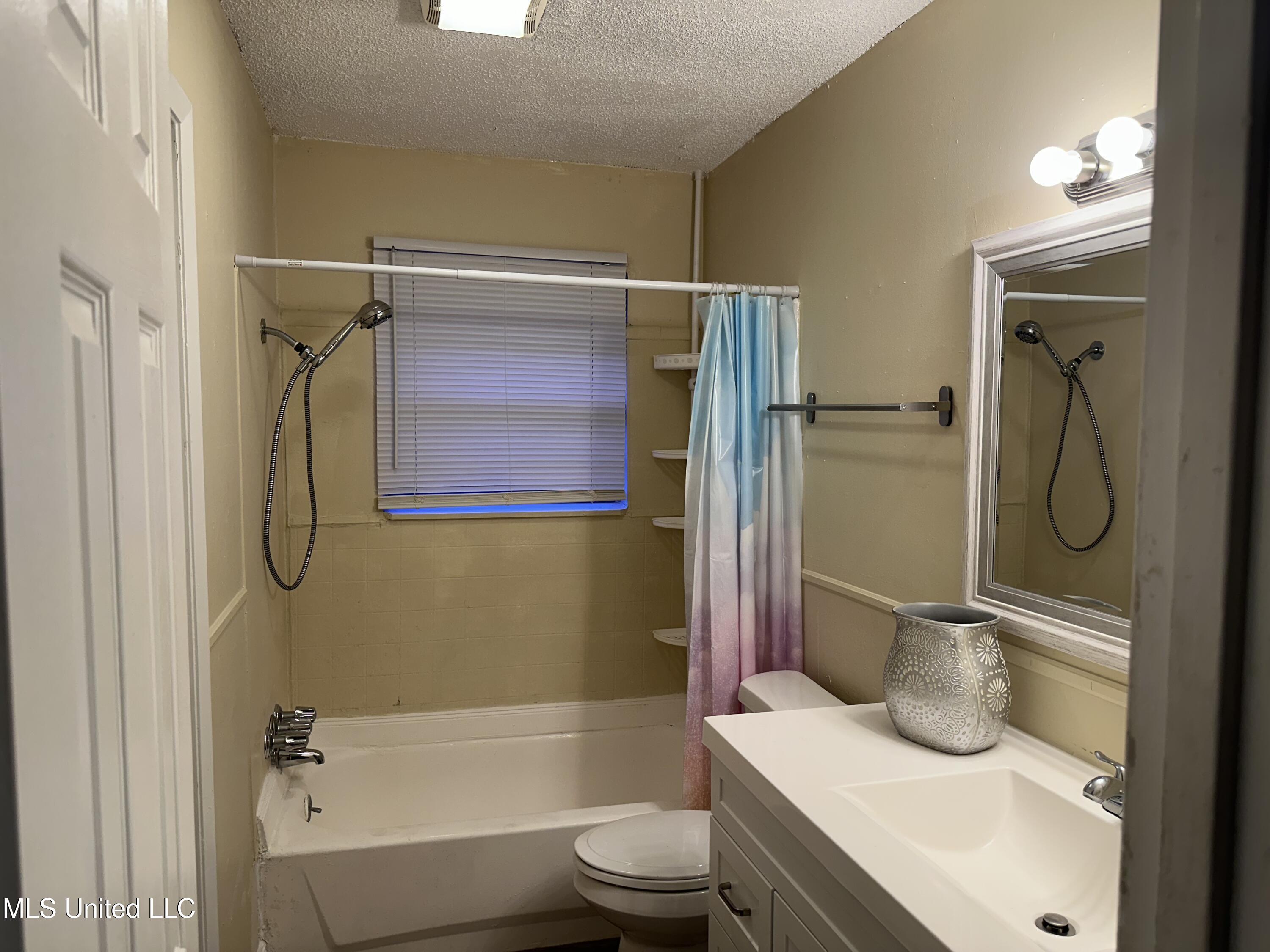 11086 E Taylor Road, Gulfport, Mississippi image 10