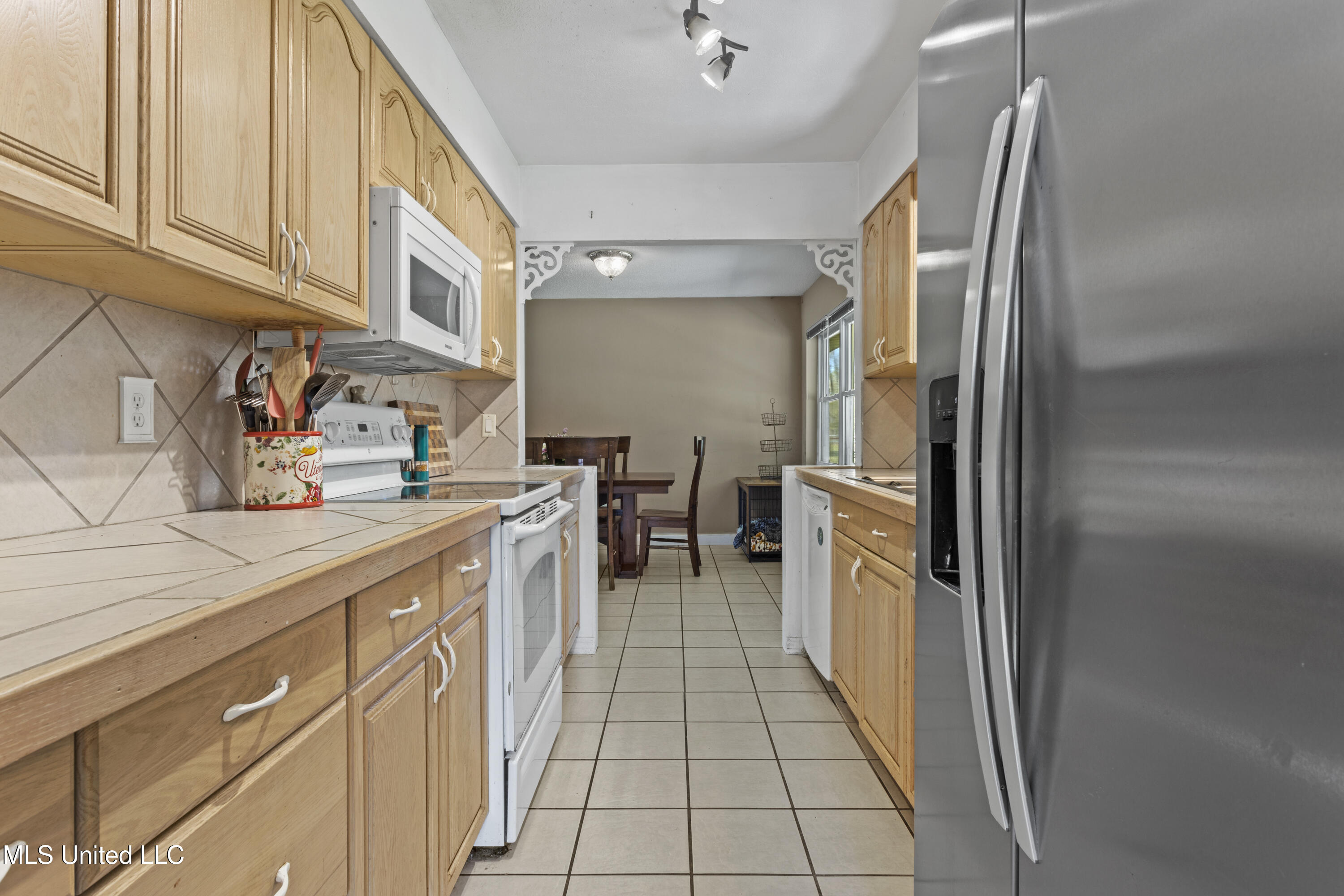 6400 J F Douglas Drive, Ocean Springs, Mississippi image 10