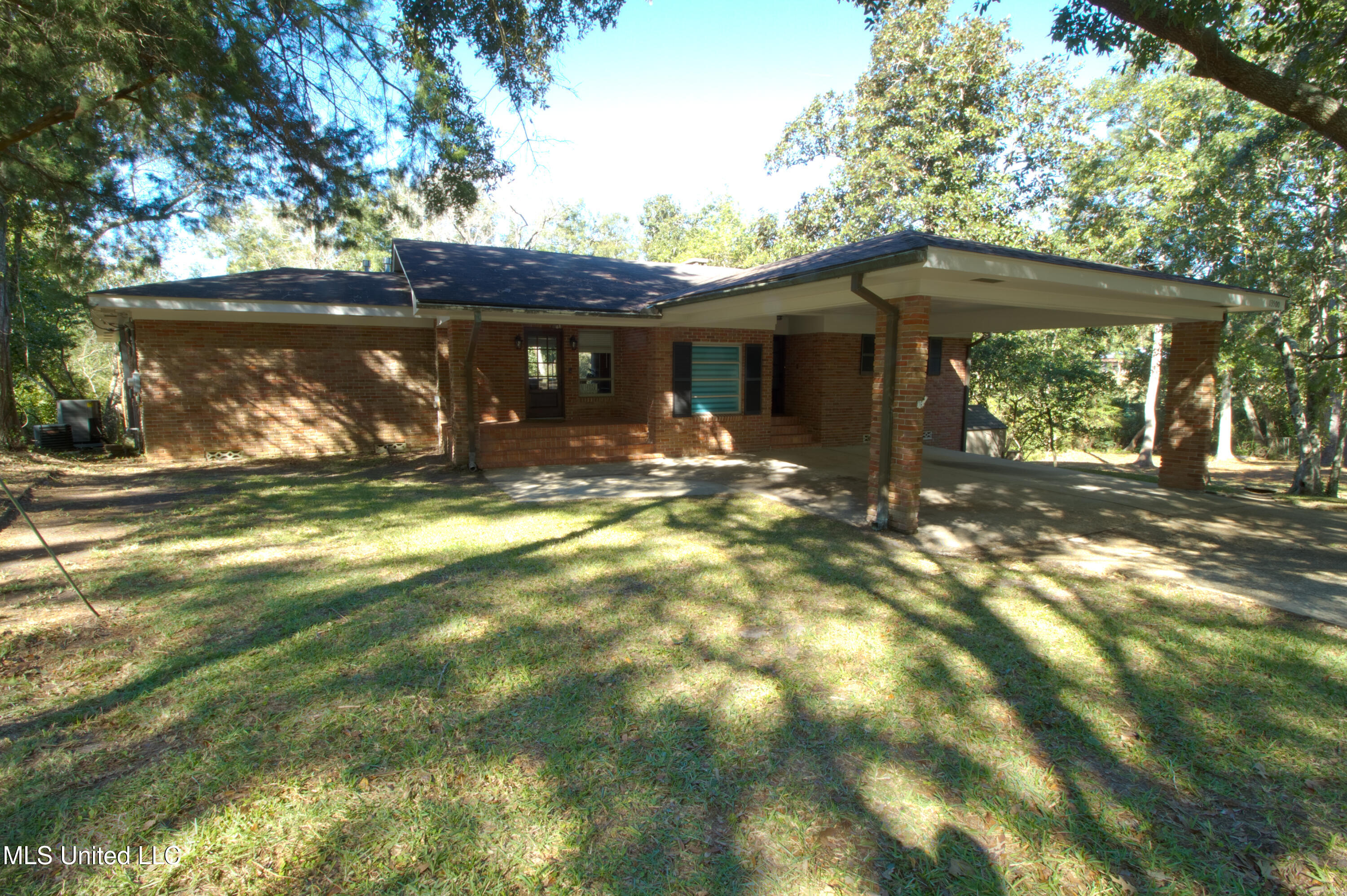 13500 Pine Road, Ocean Springs, Mississippi image 1