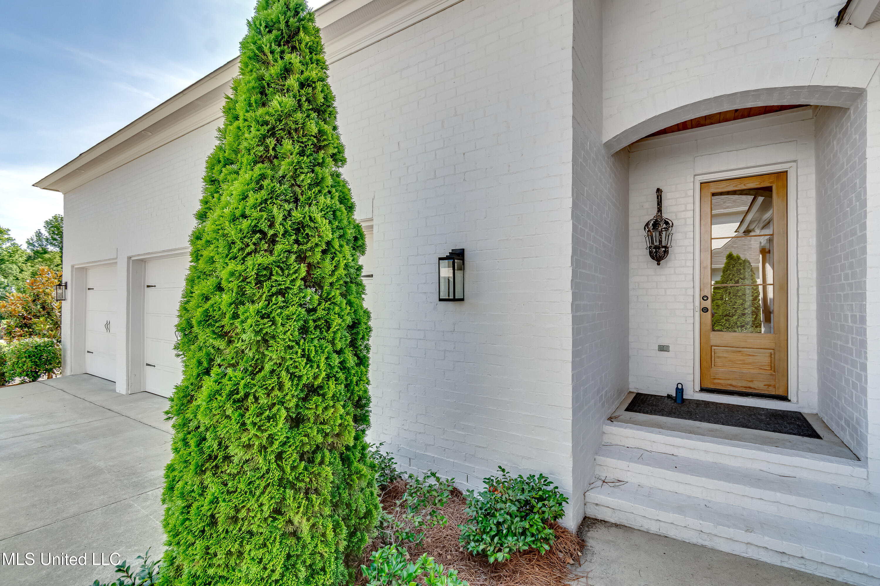 Madison, Mississippi 39110, United States, 4 Bedrooms Bedrooms, ,4 BathroomsBathrooms,Residential,Pending,159450