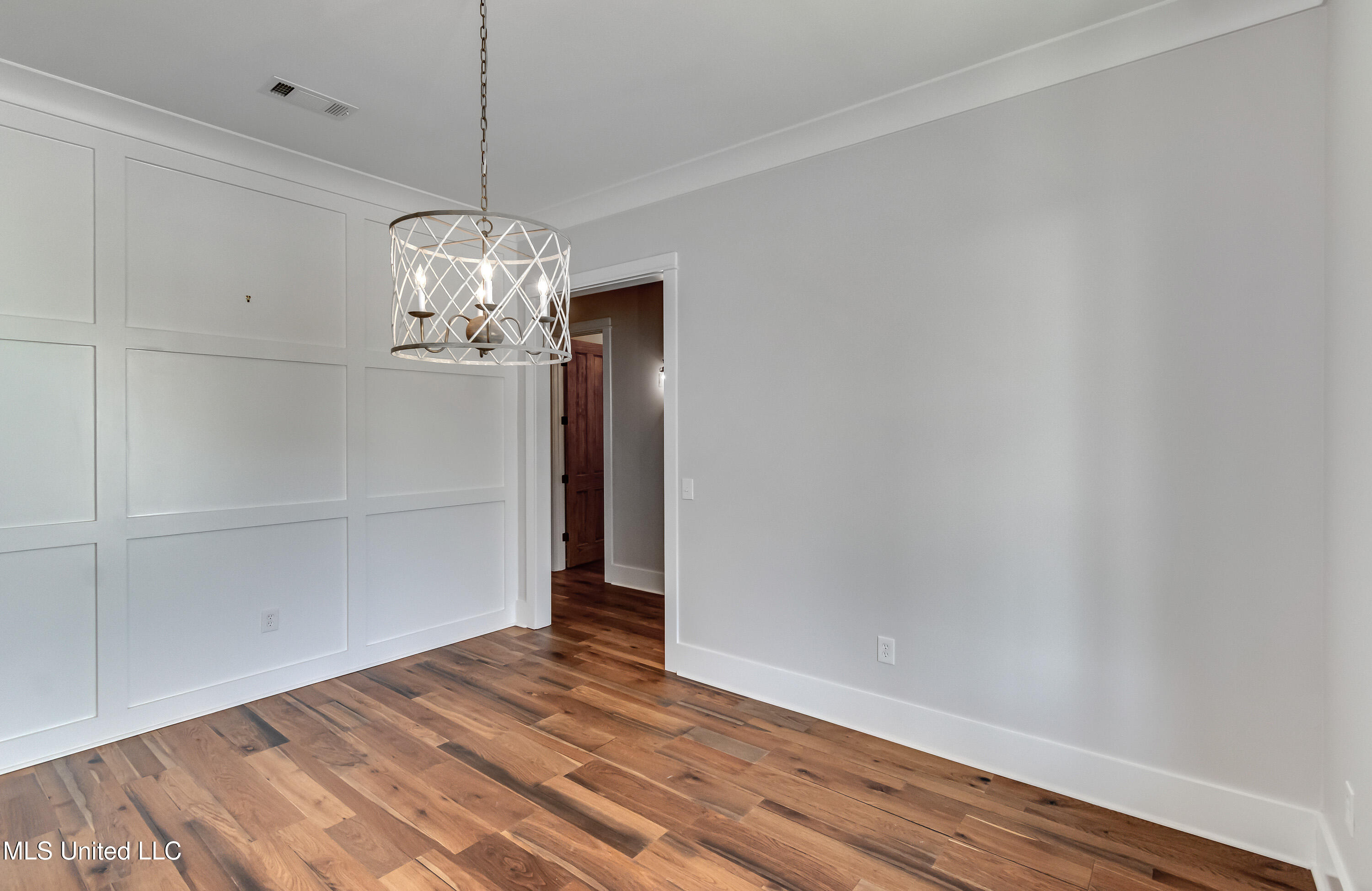 Madison, Mississippi 39110, United States, 4 Bedrooms Bedrooms, ,4 BathroomsBathrooms,Residential,Pending,159450