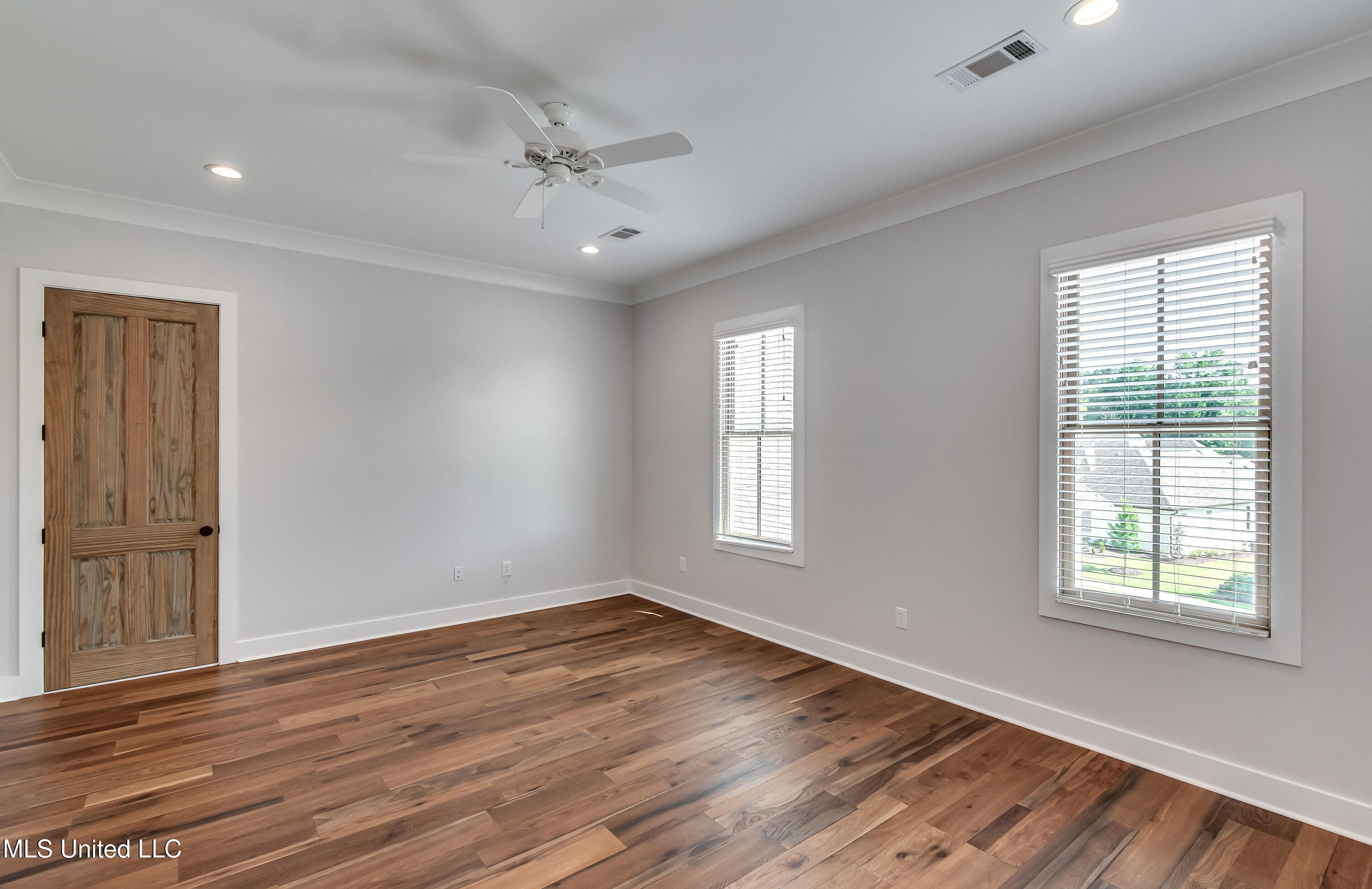 Madison, Mississippi 39110, United States, 4 Bedrooms Bedrooms, ,4 BathroomsBathrooms,Residential,Pending,159450