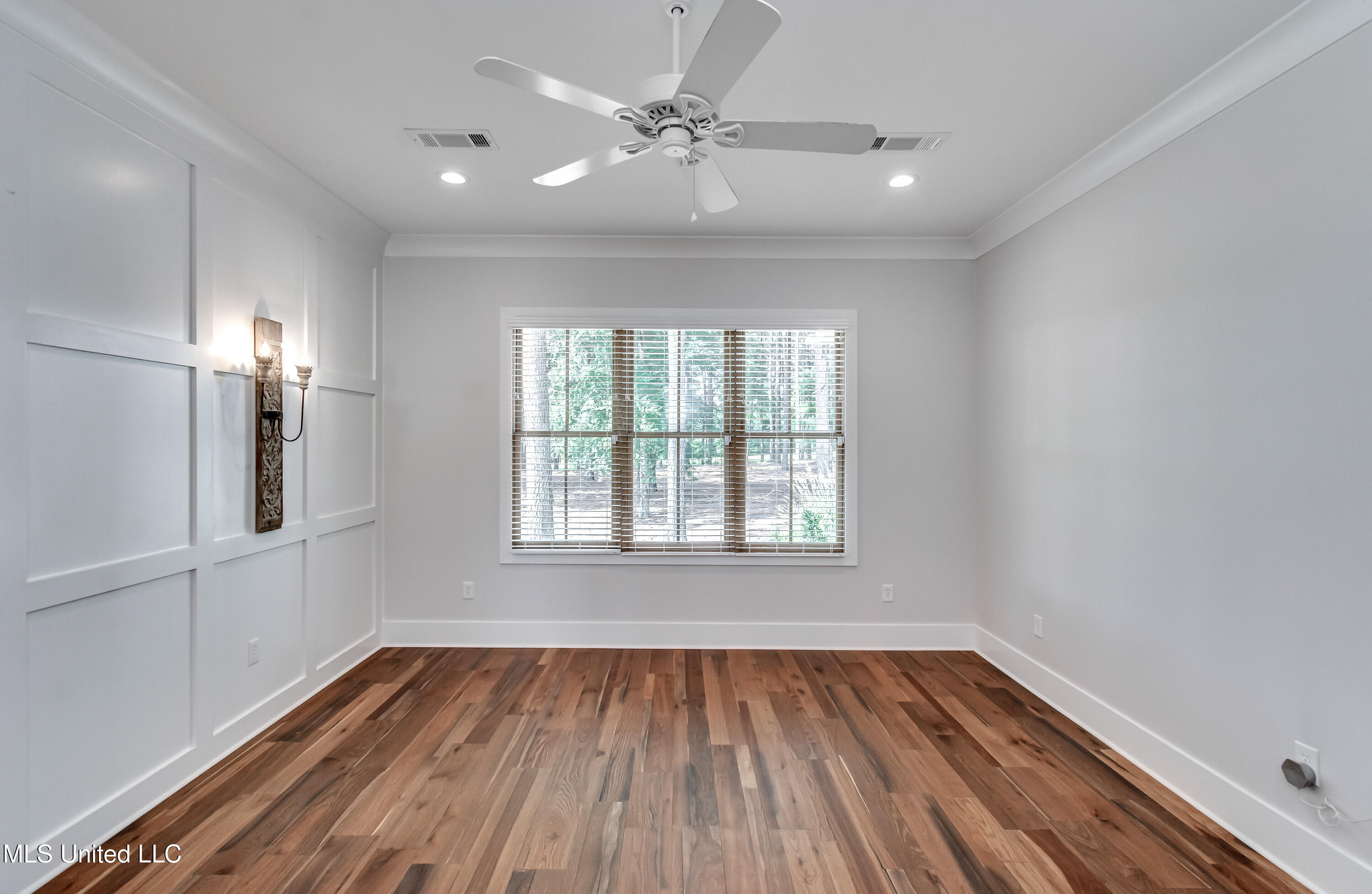 Madison, Mississippi 39110, United States, 4 Bedrooms Bedrooms, ,4 BathroomsBathrooms,Residential,Pending,159450