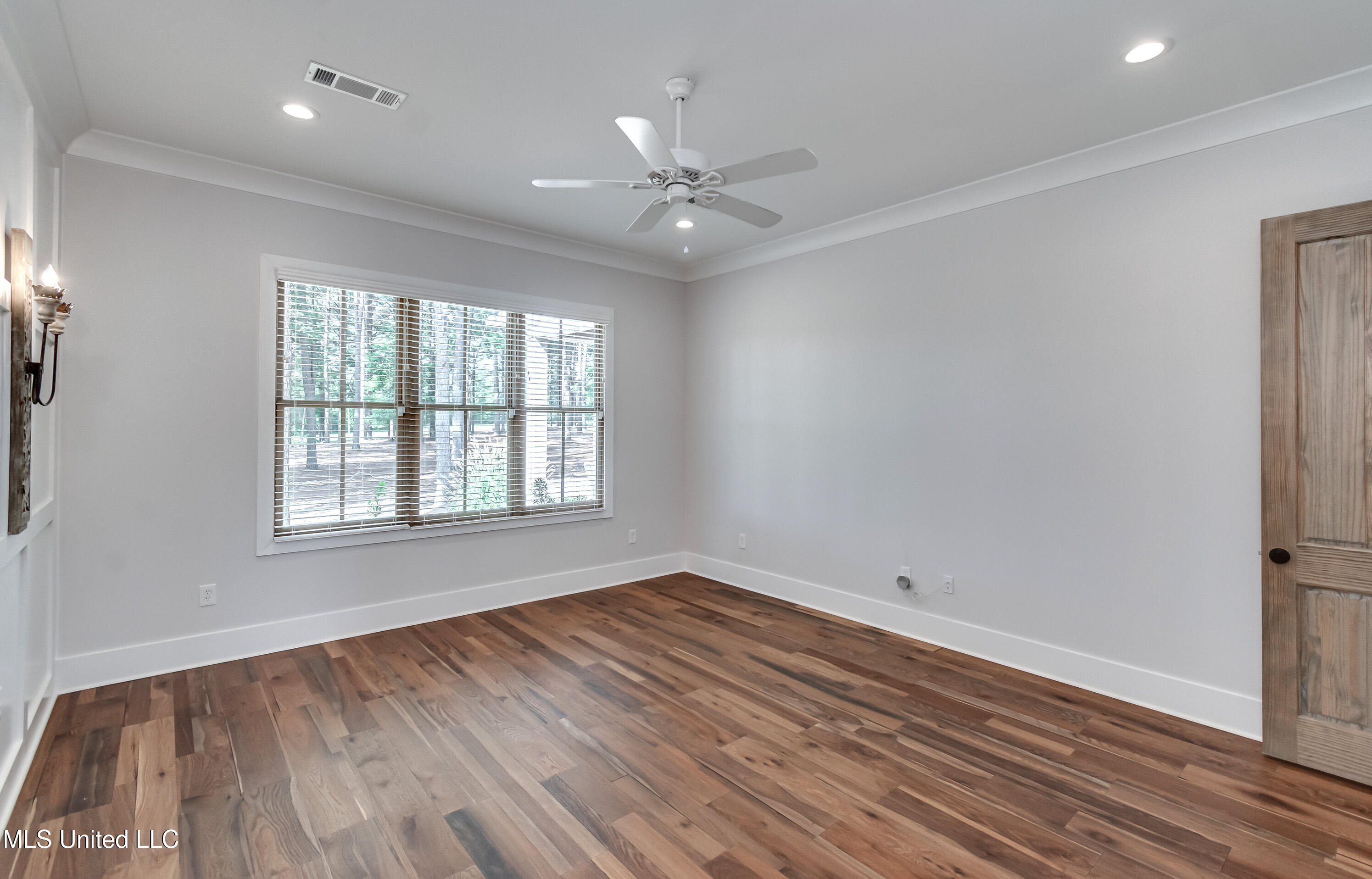 Madison, Mississippi 39110, United States, 4 Bedrooms Bedrooms, ,4 BathroomsBathrooms,Residential,Pending,159450