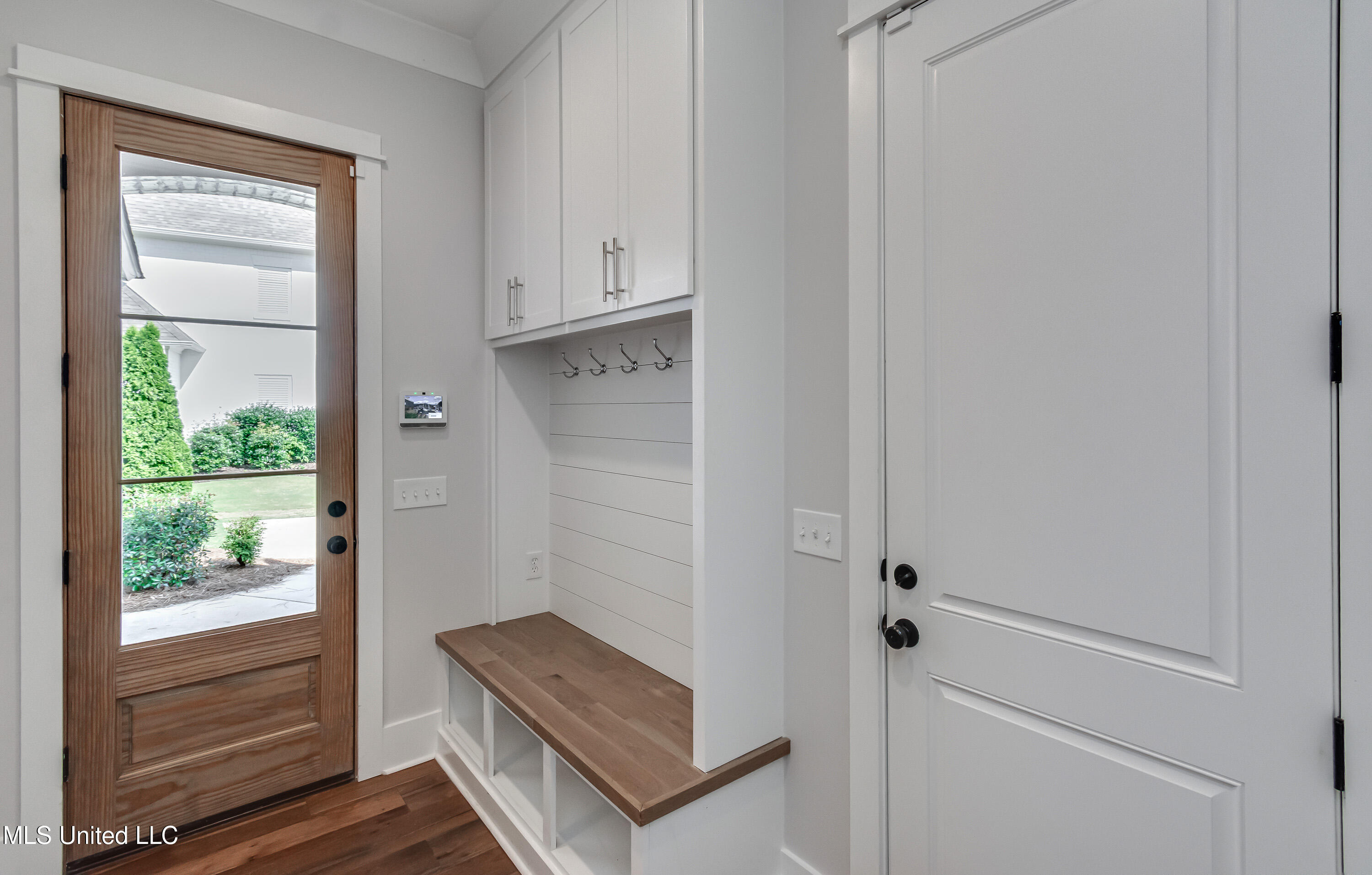 Madison, Mississippi 39110, United States, 4 Bedrooms Bedrooms, ,4 BathroomsBathrooms,Residential,Pending,159450