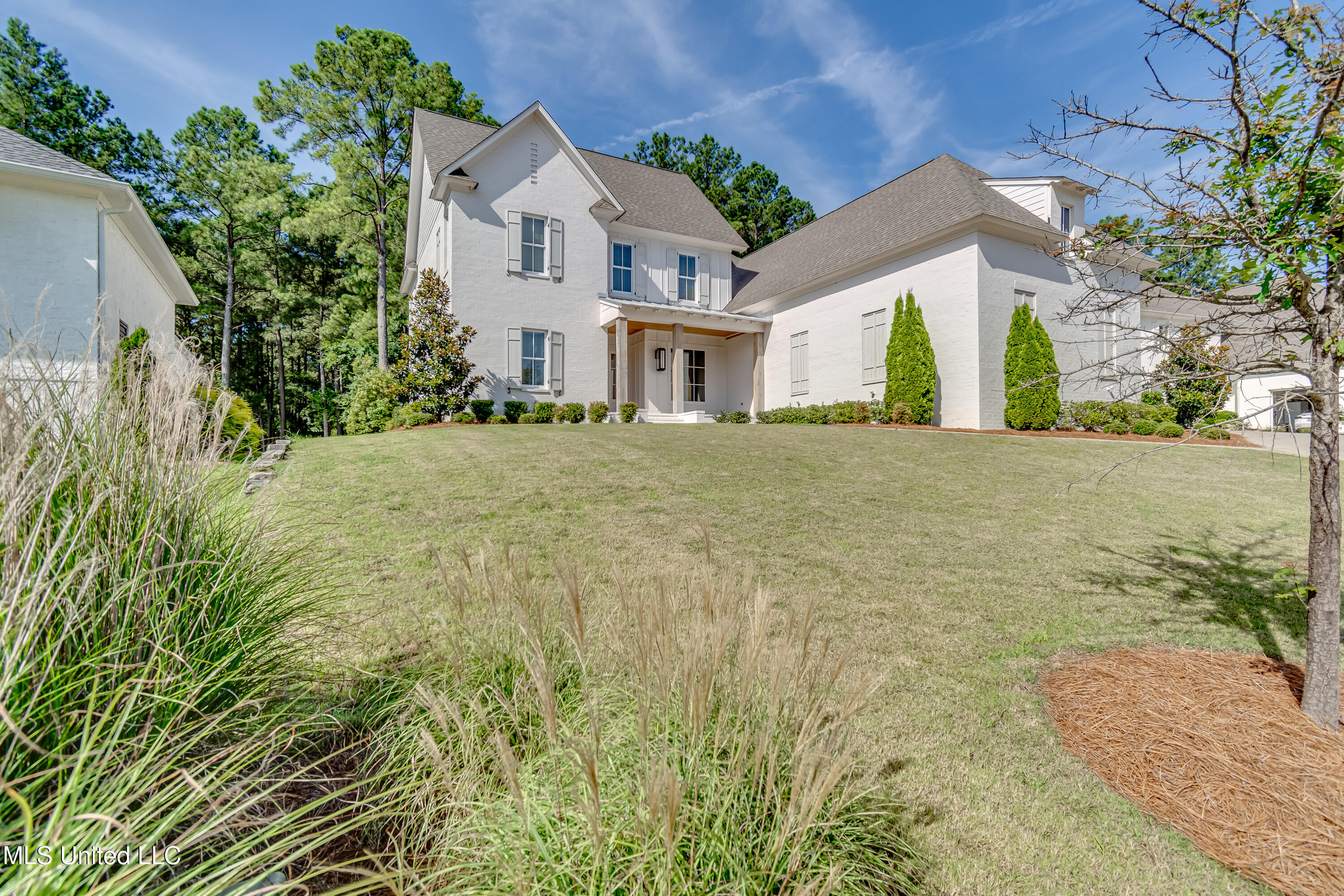 Madison, Mississippi 39110, United States, 4 Bedrooms Bedrooms, ,4 BathroomsBathrooms,Residential,Pending,159450