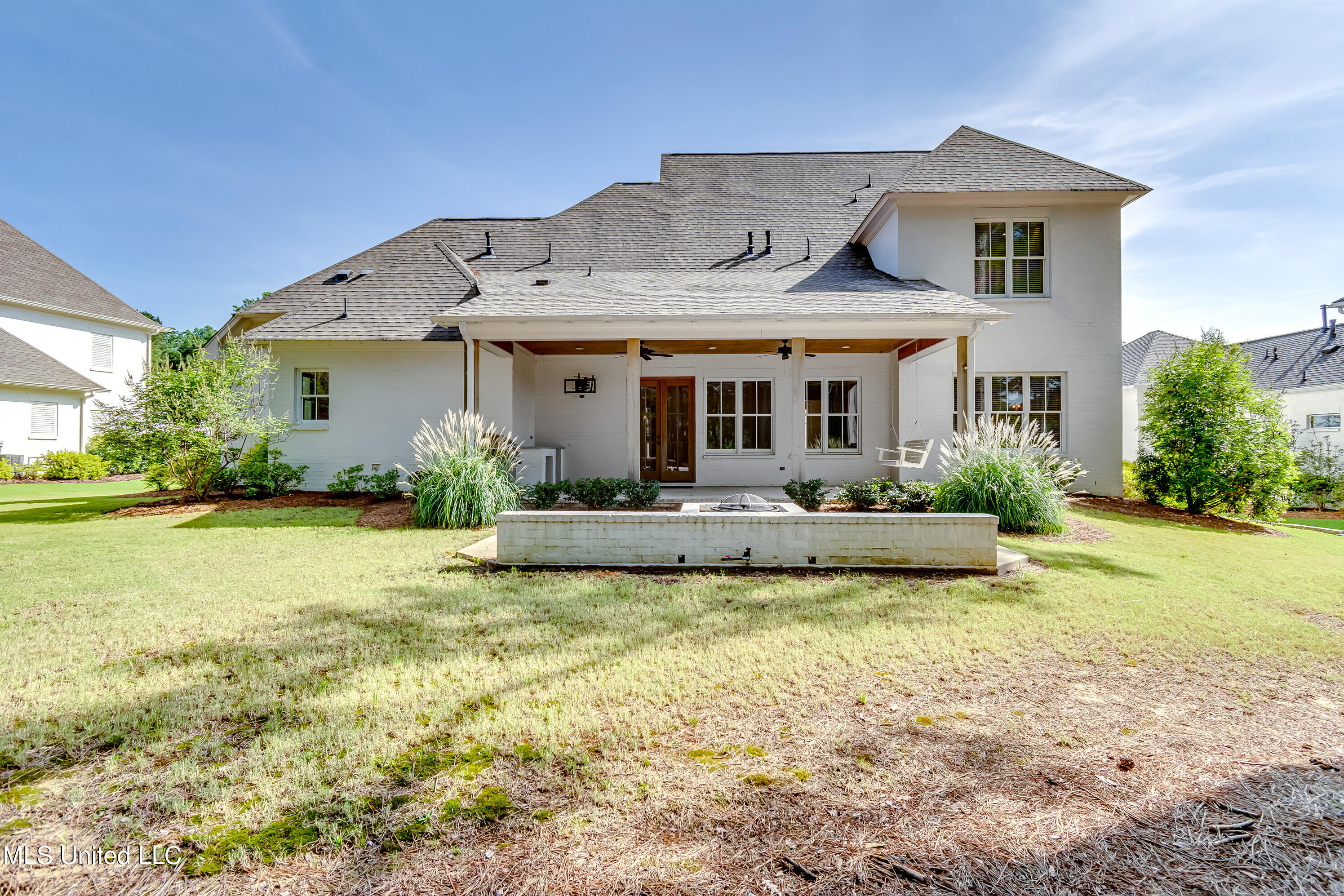 Madison, Mississippi 39110, United States, 4 Bedrooms Bedrooms, ,4 BathroomsBathrooms,Residential,Pending,159450