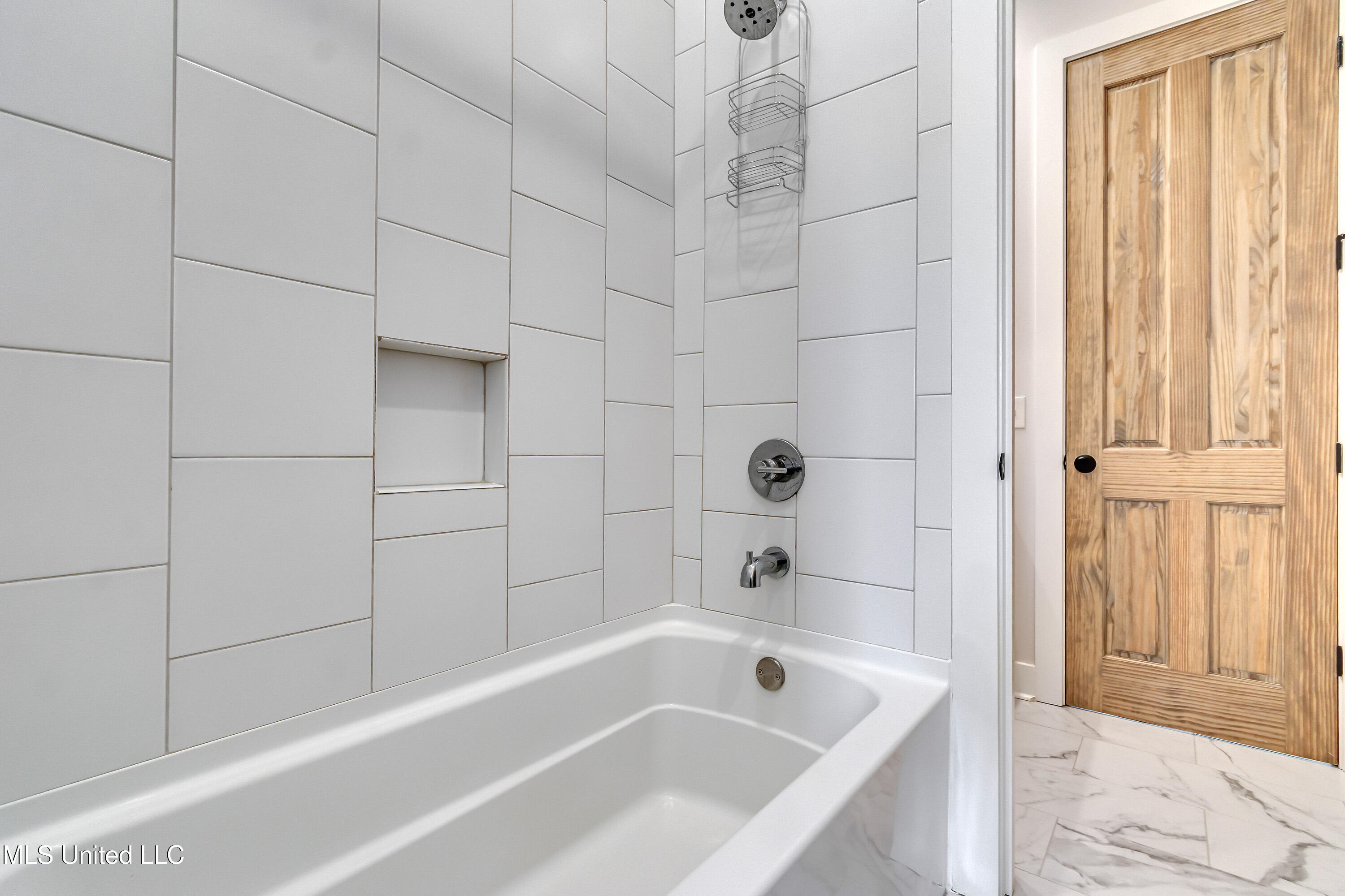 Madison, Mississippi 39110, United States, 4 Bedrooms Bedrooms, ,4 BathroomsBathrooms,Residential,Pending,159450