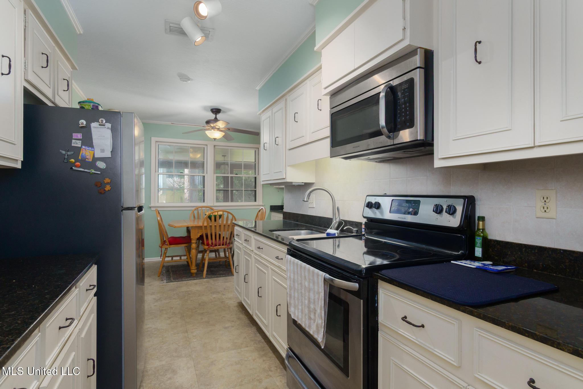 2506 Villa Verde Street, Hattiesburg, Mississippi image 11