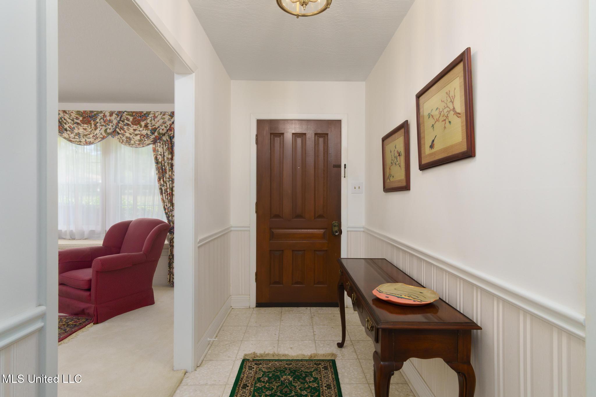 2506 Villa Verde Street, Hattiesburg, Mississippi image 5