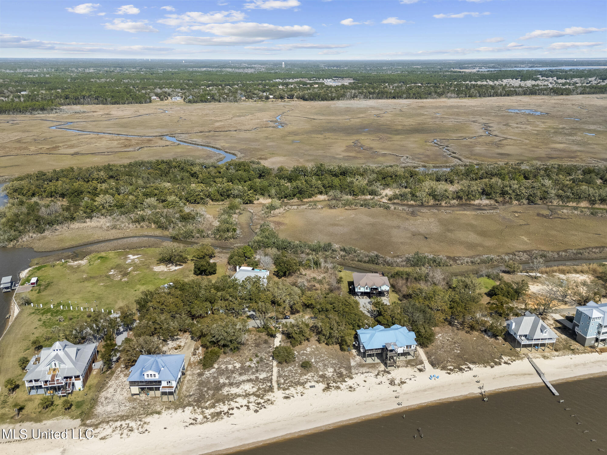 Belle Fontaine Drive, Ocean Springs, Mississippi image 4