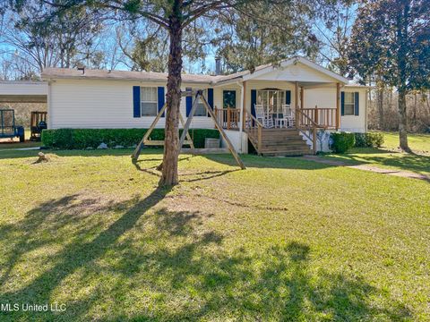 Homes For Sale - 2346 Busy Corner Road<br/> Amite County, Gloster, MS 39638