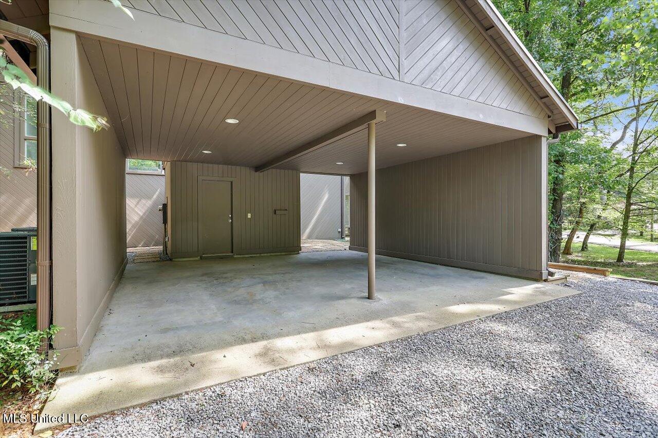 1844 Eastover Drive, Jackson, Mississippi image 34