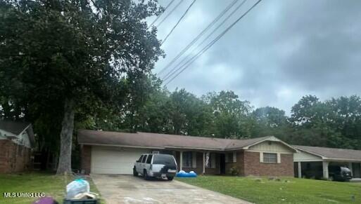 1218 Springdale Drive, Jackson, Mississippi image 1