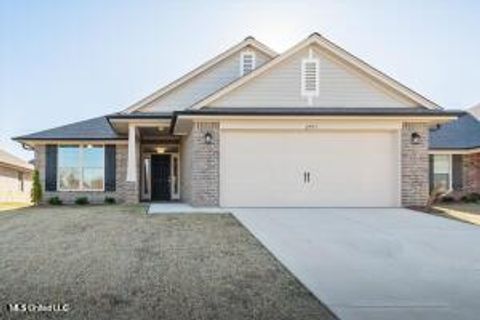 Homes For Sale - 7721 Ferndale Drive<br/> Olive Branch, MS 38654