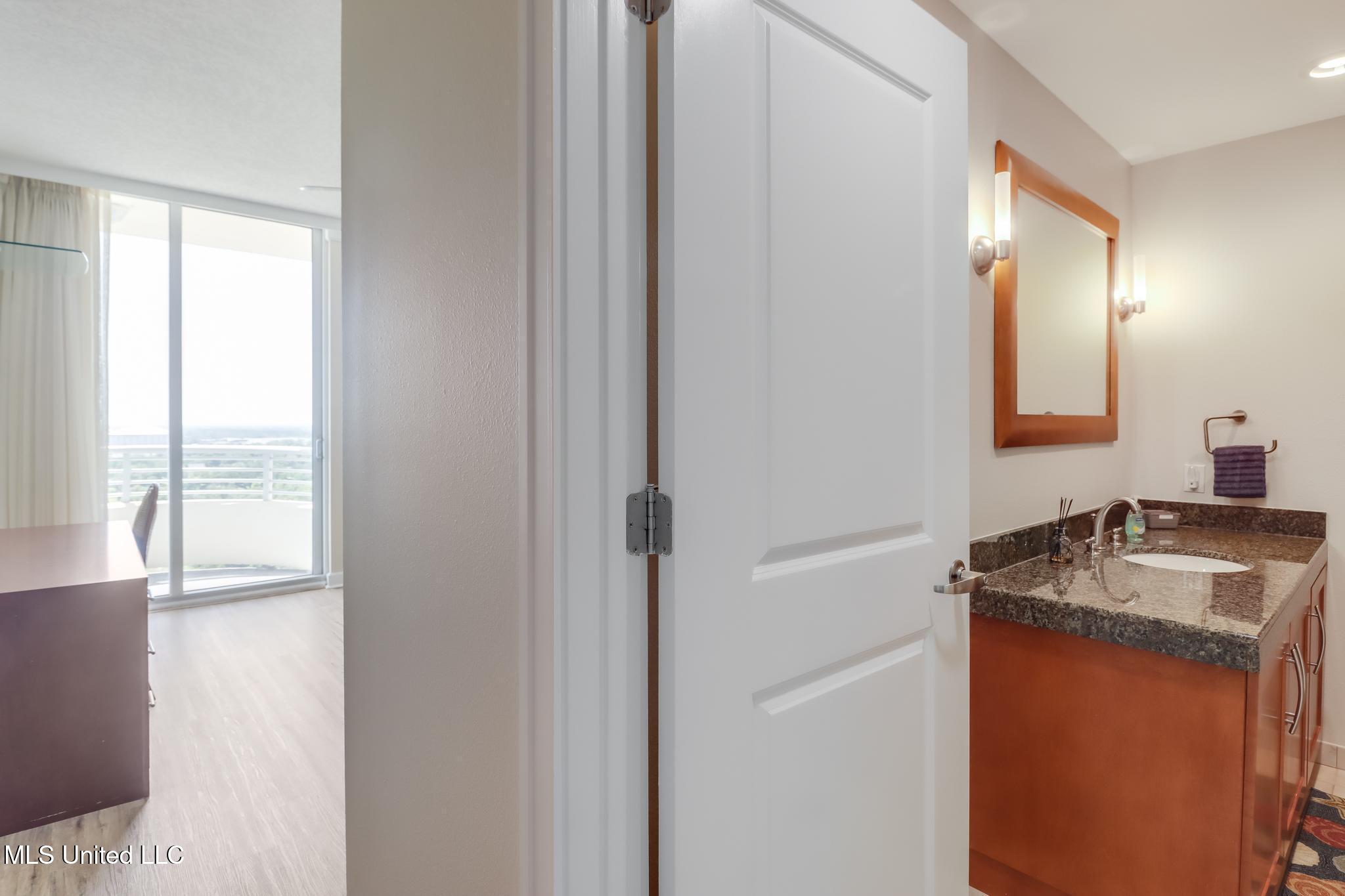 2060 Beach Boulevard #1602, Biloxi, Mississippi image 21