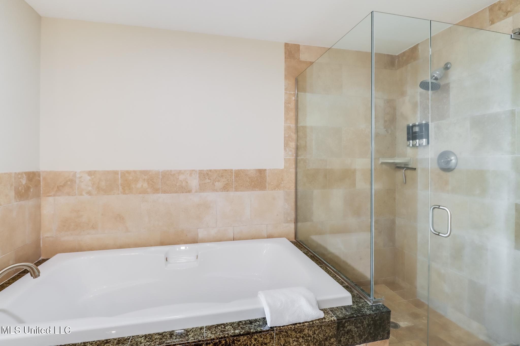 2060 Beach Boulevard #1602, Biloxi, Mississippi image 17