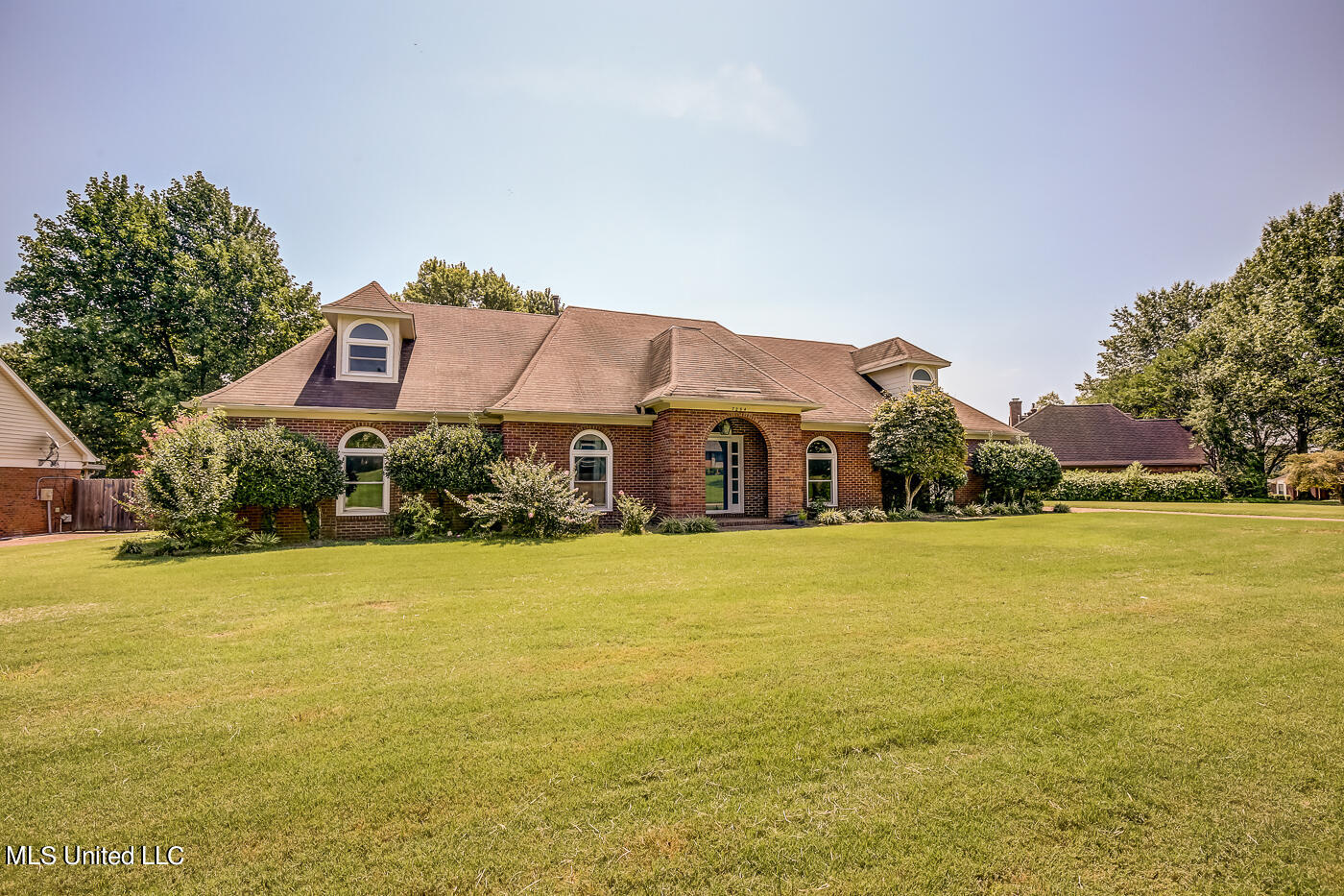 7254 Flower Creek Drive, Southaven, Mississippi image 5