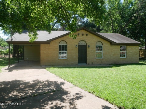 Homes For Rent - 2765 Normandy Cove<br/> Horn Lake, MS 38637