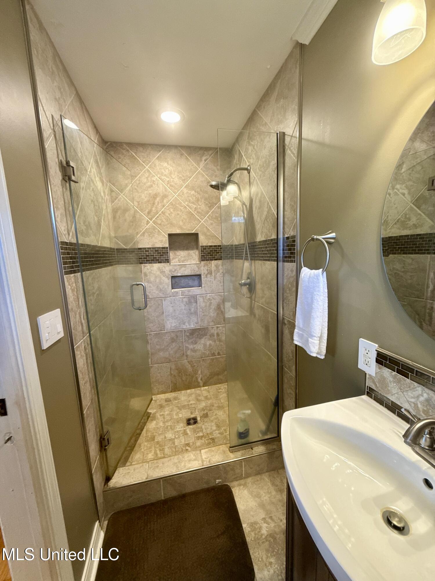 400 Oak Drive, Winona, Mississippi image 12