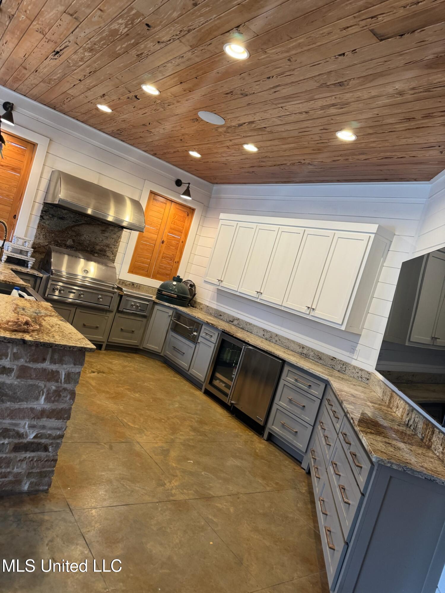 400 Oak Drive, Winona, Mississippi image 17