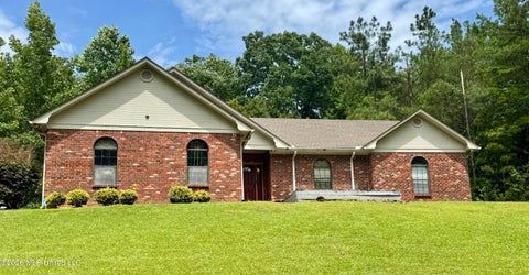 Homes For Sale - 174 White Oak Drive<br/> Grenada, MS 38901