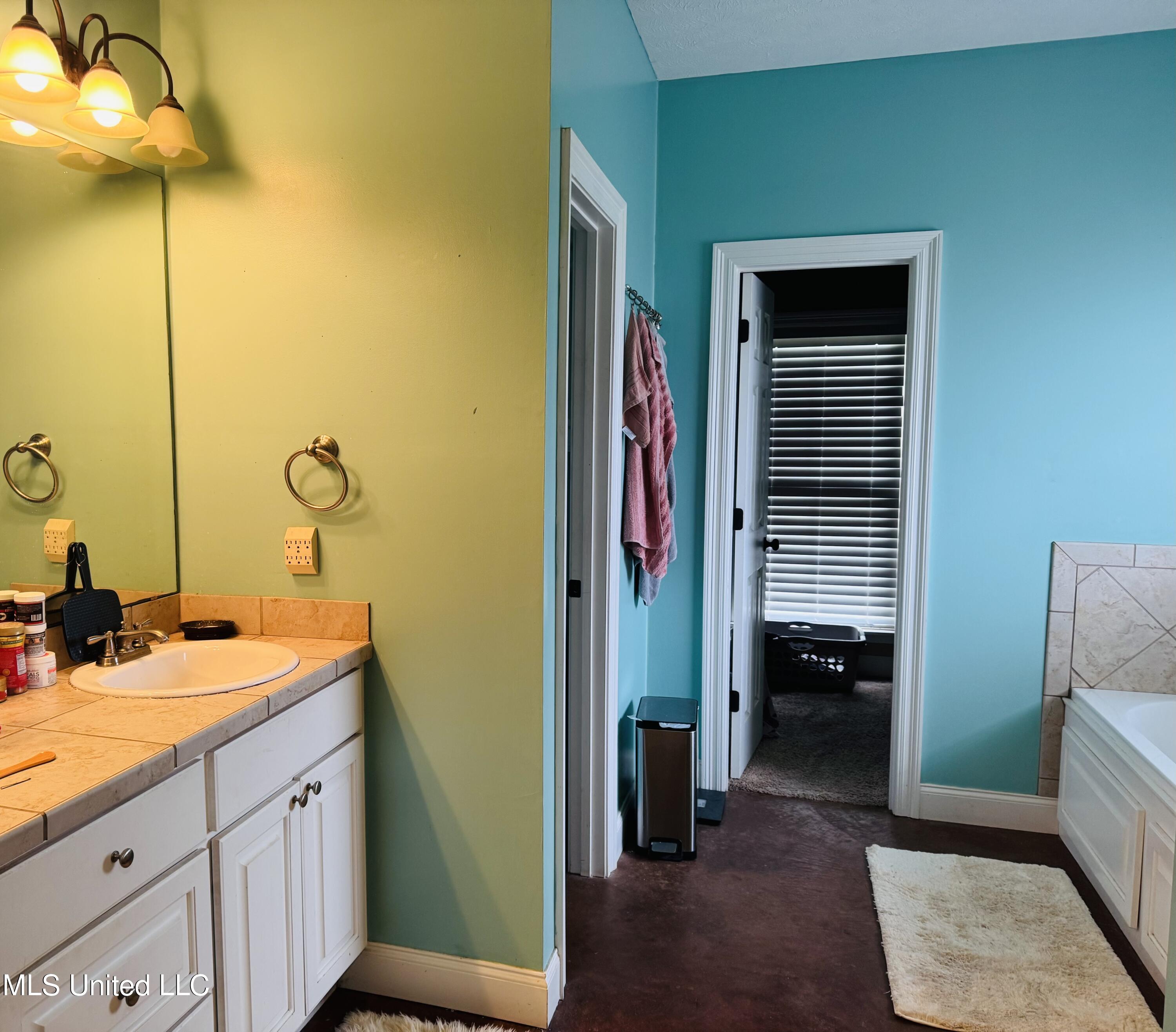8 Audubon Place, Natchez, Mississippi image 15