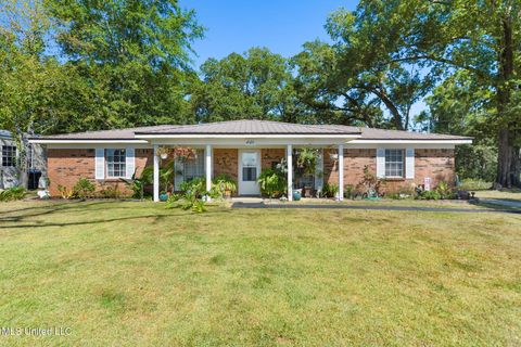 Homes For Sale - 446 Park Street<br/> Lucedale, MS 39452