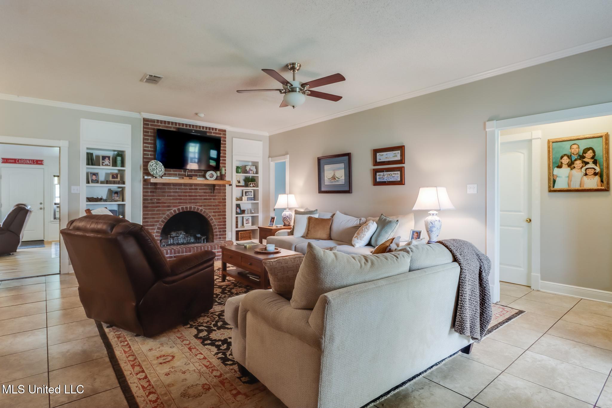 2421 Collins Boulevard, Gulfport, Mississippi image 6