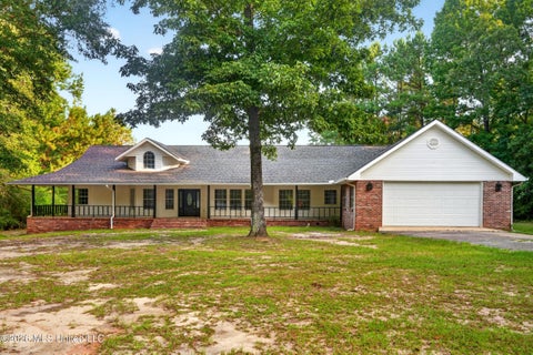 Homes For Sale - 416 W Lamar Avenue<br/> Pearl River County, Poplarville, MS 39470