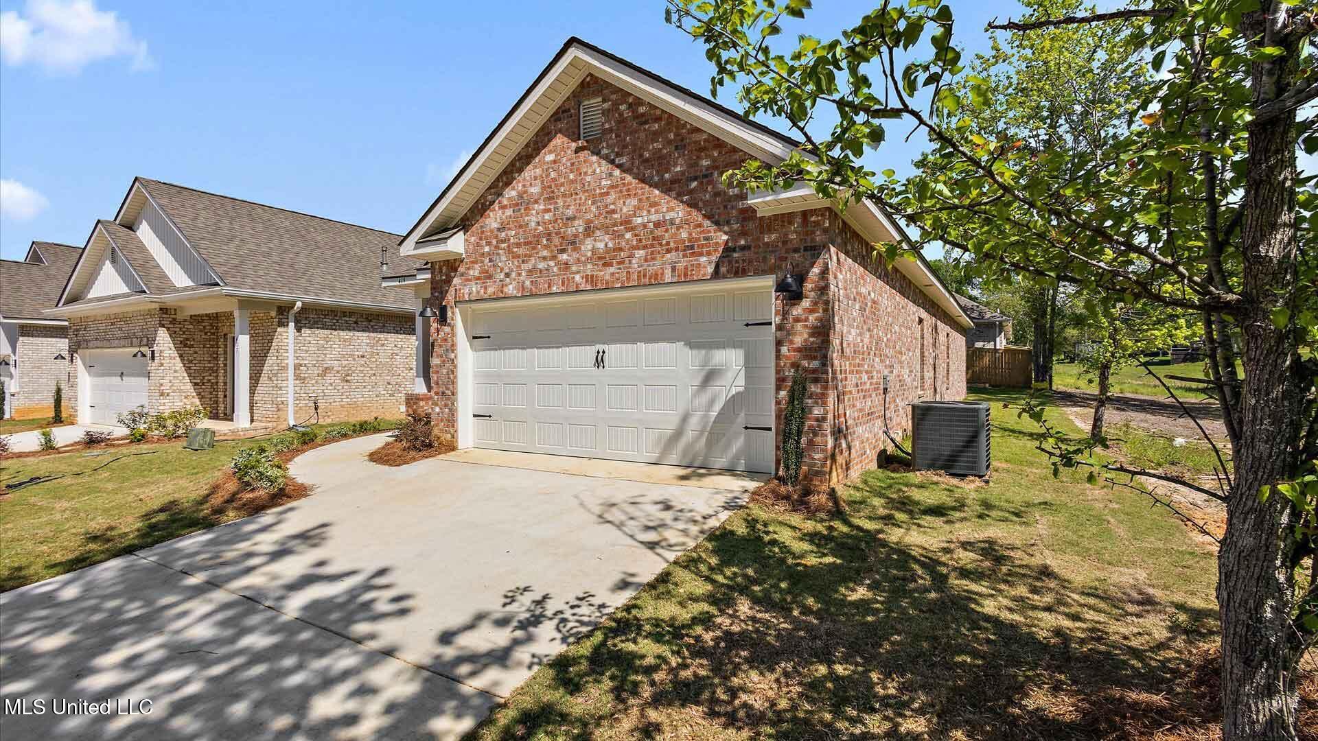 613 Stillwater Cv Cv, Pearl, Mississippi image 4