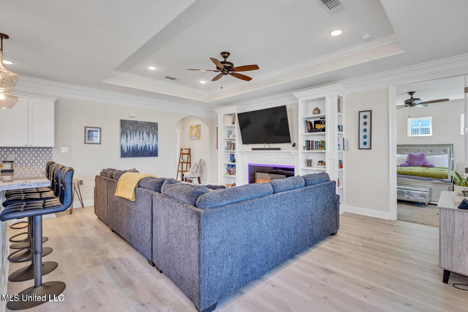 10459 W Landon Green Circle, Gulfport, Mississippi image 8