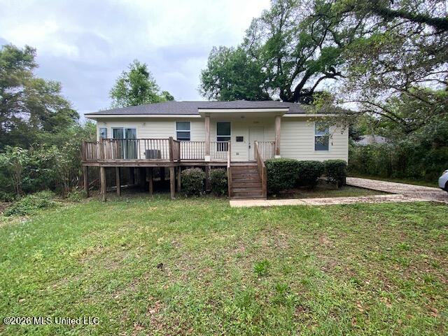 Photo 1 of 13 — 2207 Searle Avenue, Gulfport, MS 39507