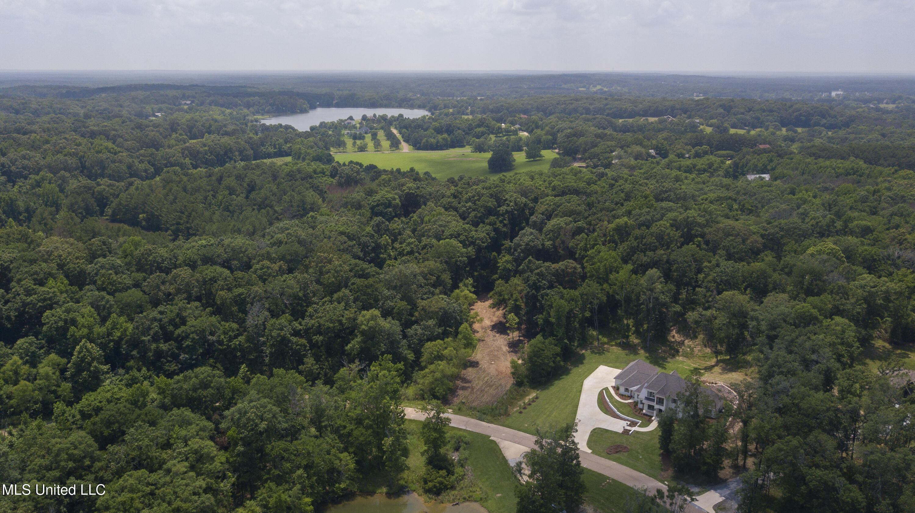 Chestnut Hill Road, Flora, Mississippi image 3