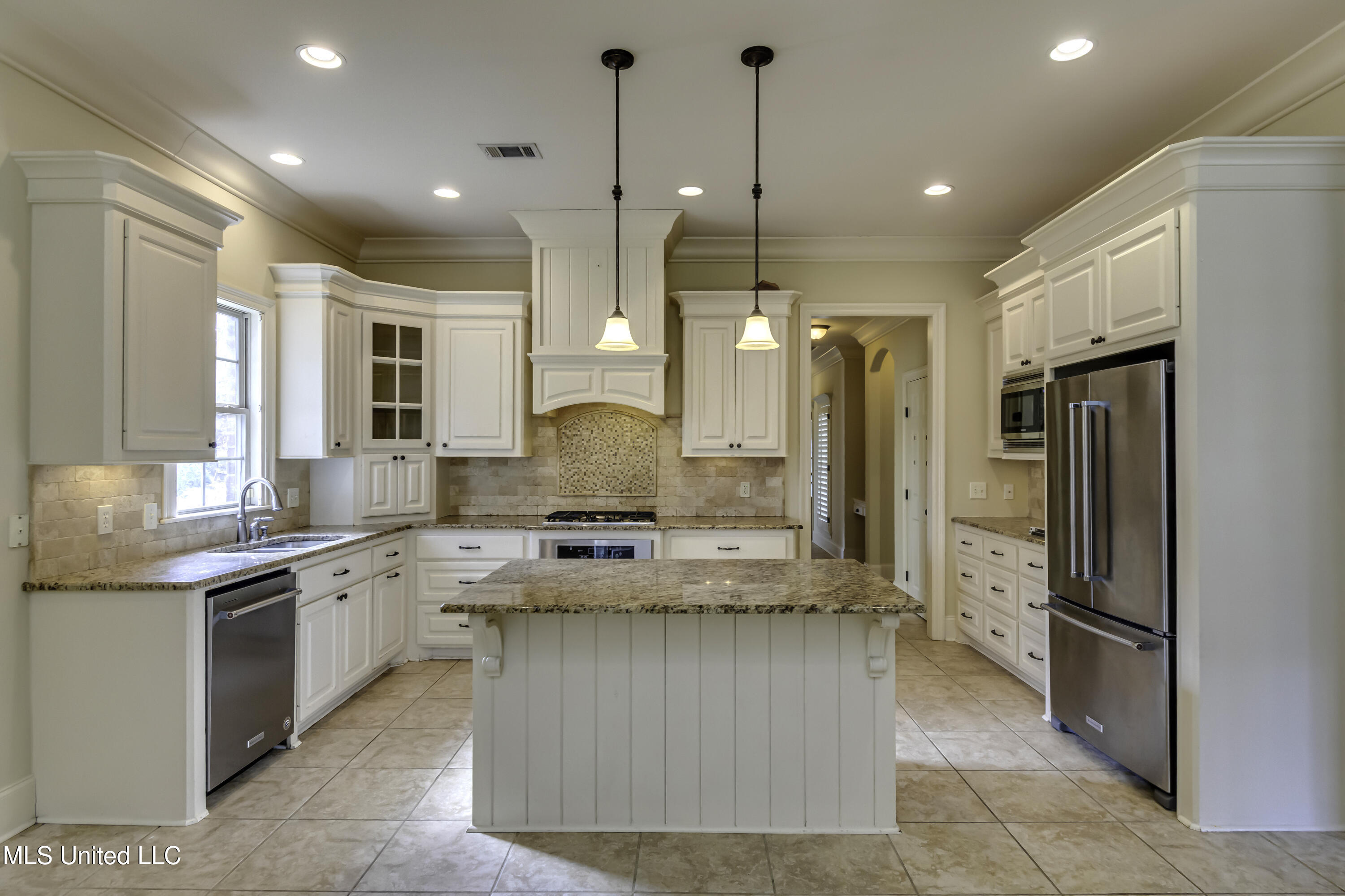 Madison, Mississippi 39110, United States, 4 Bedrooms Bedrooms, ,3 BathroomsBathrooms,Residential,Active,246074