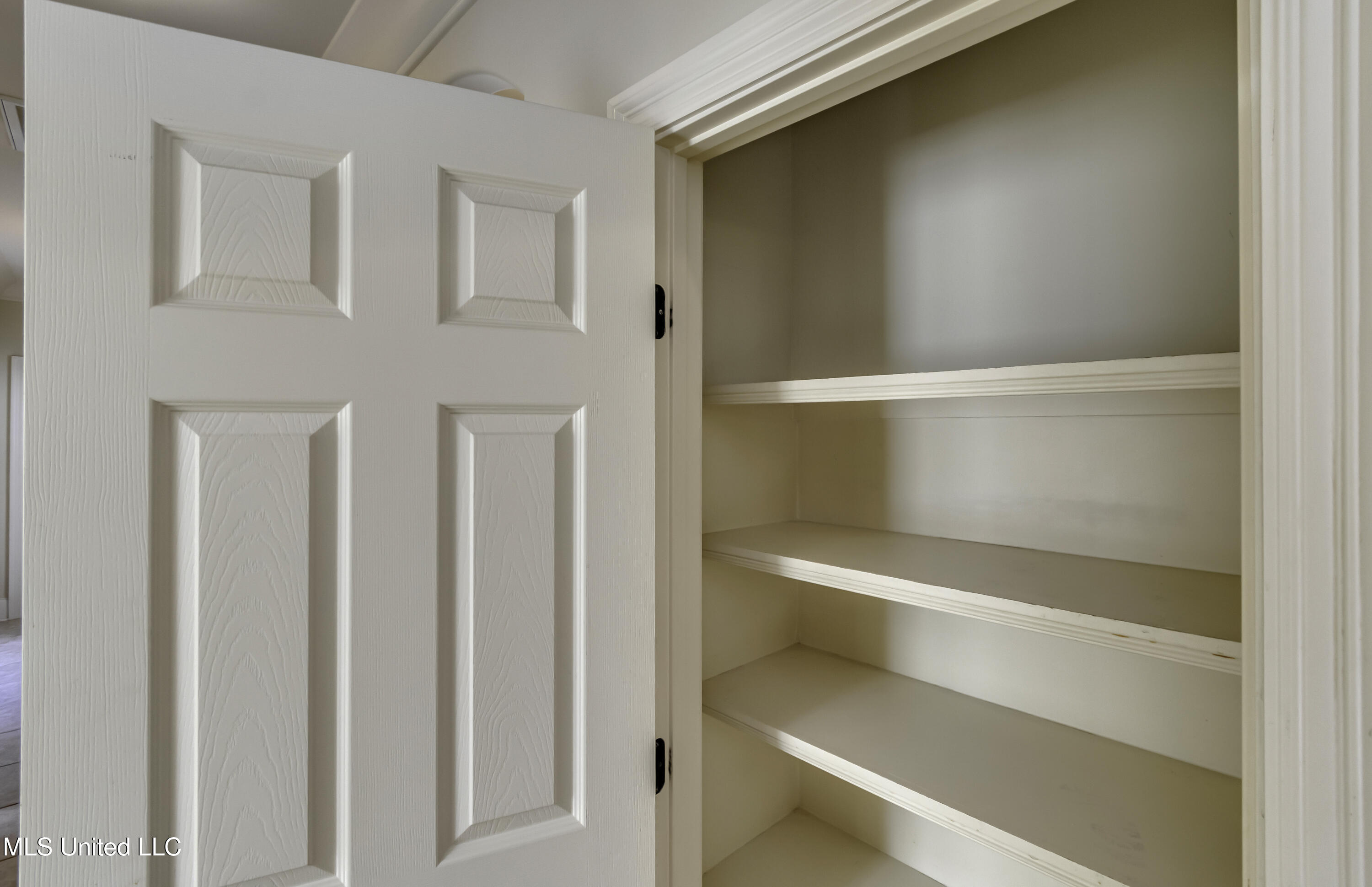 Madison, Mississippi 39110, United States, 4 Bedrooms Bedrooms, ,3 BathroomsBathrooms,Residential,Active,246074