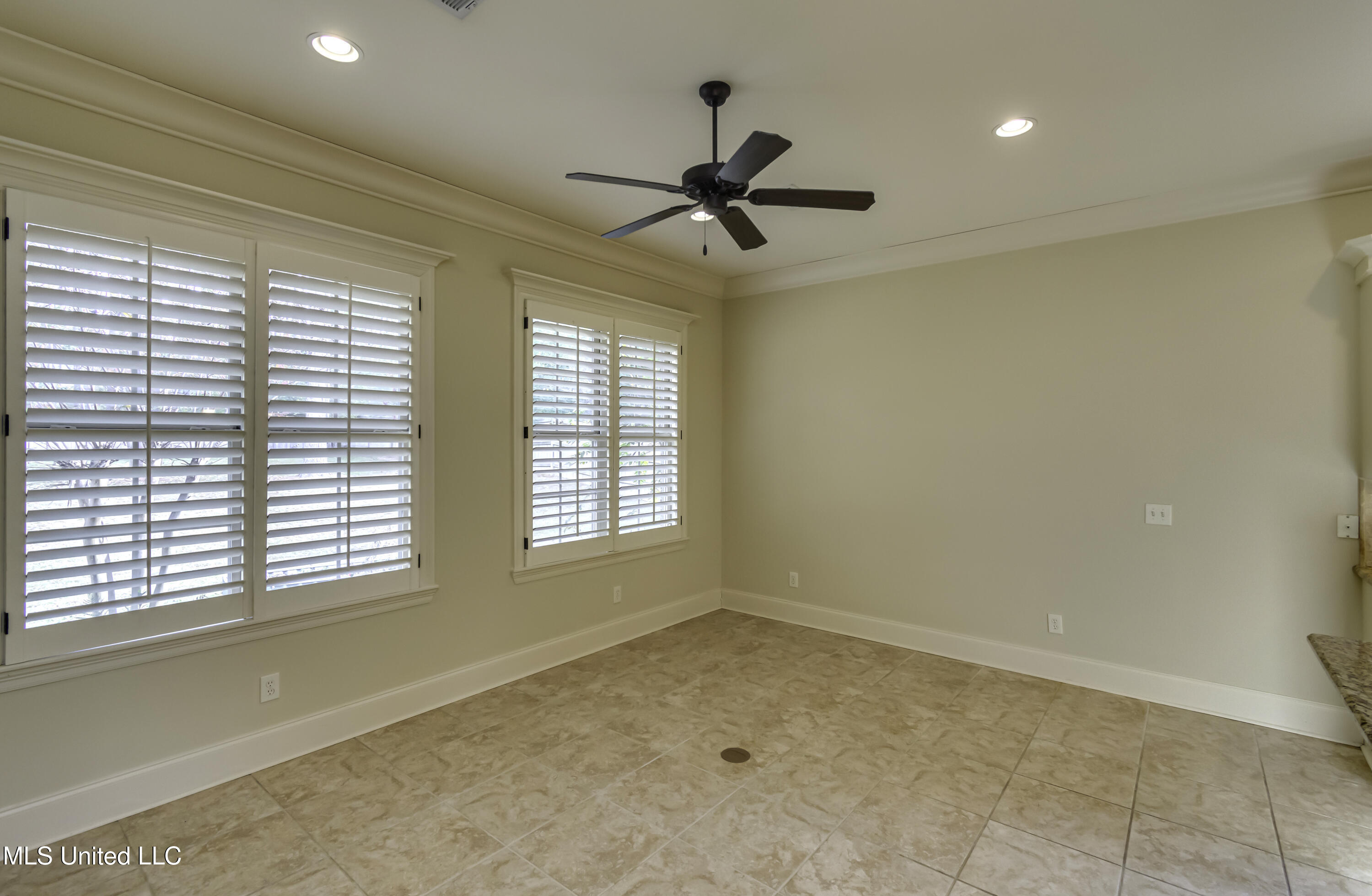 Madison, Mississippi 39110, United States, 4 Bedrooms Bedrooms, ,3 BathroomsBathrooms,Residential,Active,246074