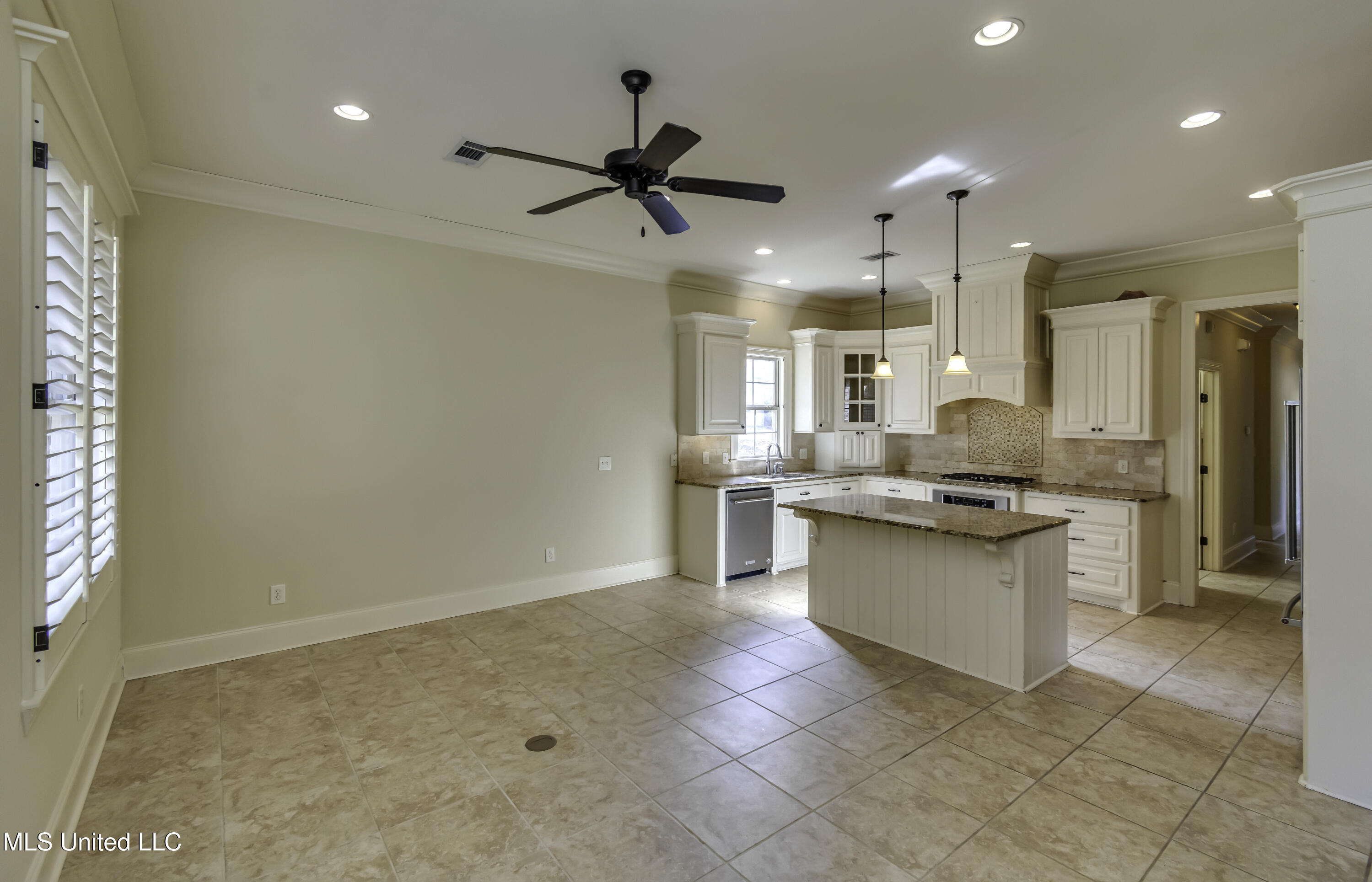 Madison, Mississippi 39110, United States, 4 Bedrooms Bedrooms, ,3 BathroomsBathrooms,Residential,Active,246074