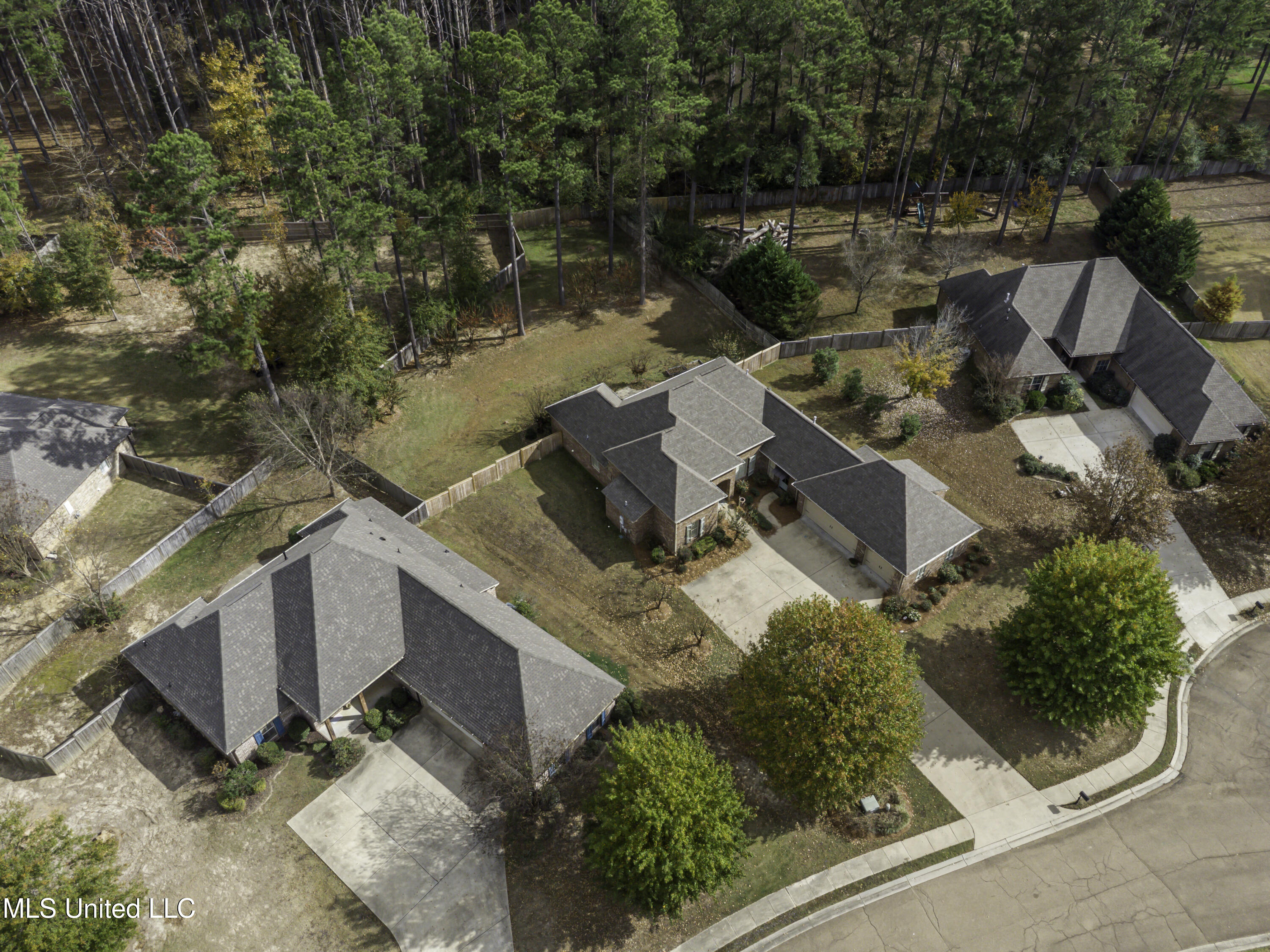 Madison, Mississippi 39110, United States, 4 Bedrooms Bedrooms, ,3 BathroomsBathrooms,Residential,Active,246074