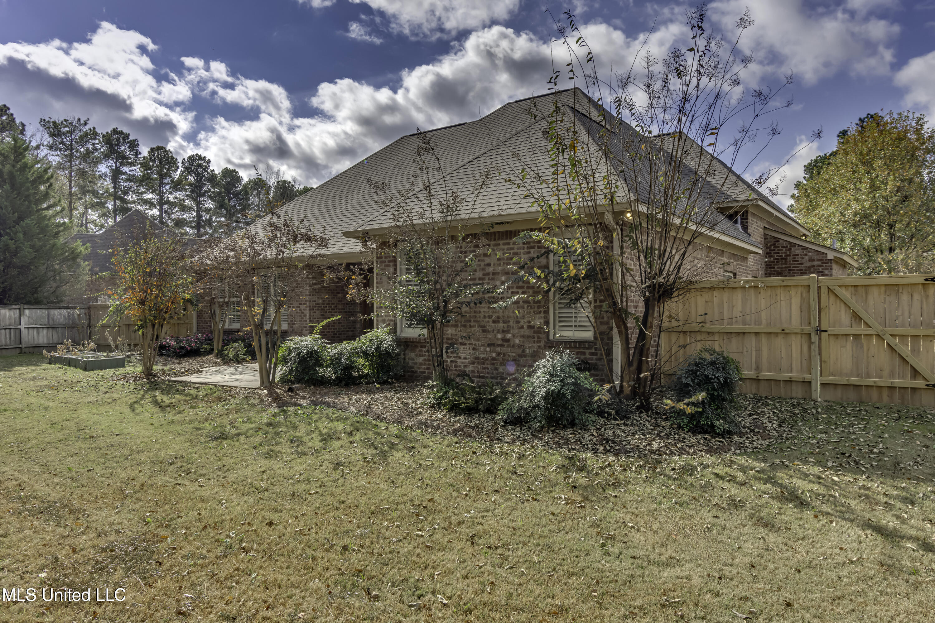 Madison, Mississippi 39110, United States, 4 Bedrooms Bedrooms, ,3 BathroomsBathrooms,Residential,Active,246074