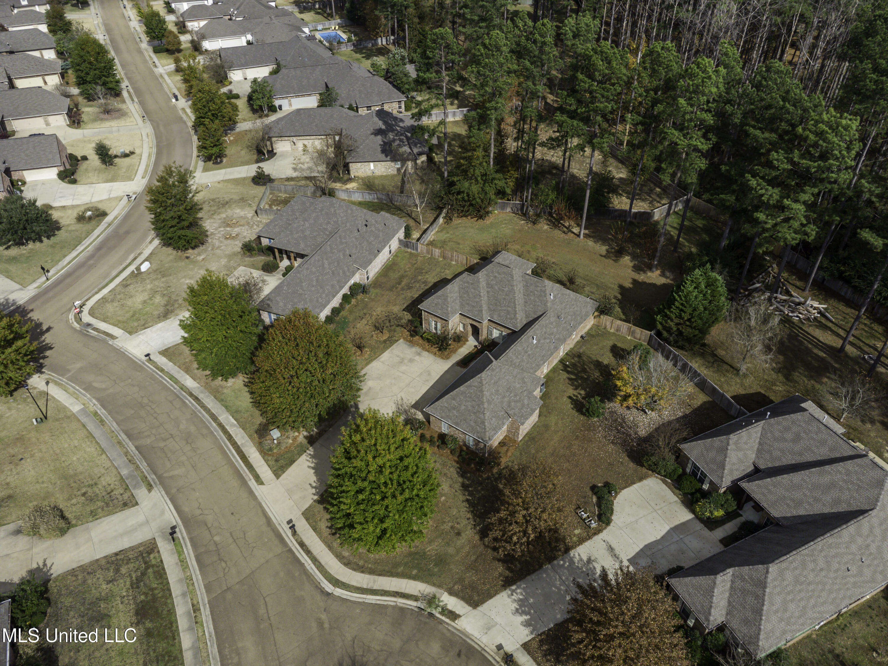 Madison, Mississippi 39110, United States, 4 Bedrooms Bedrooms, ,3 BathroomsBathrooms,Residential,Active,246074