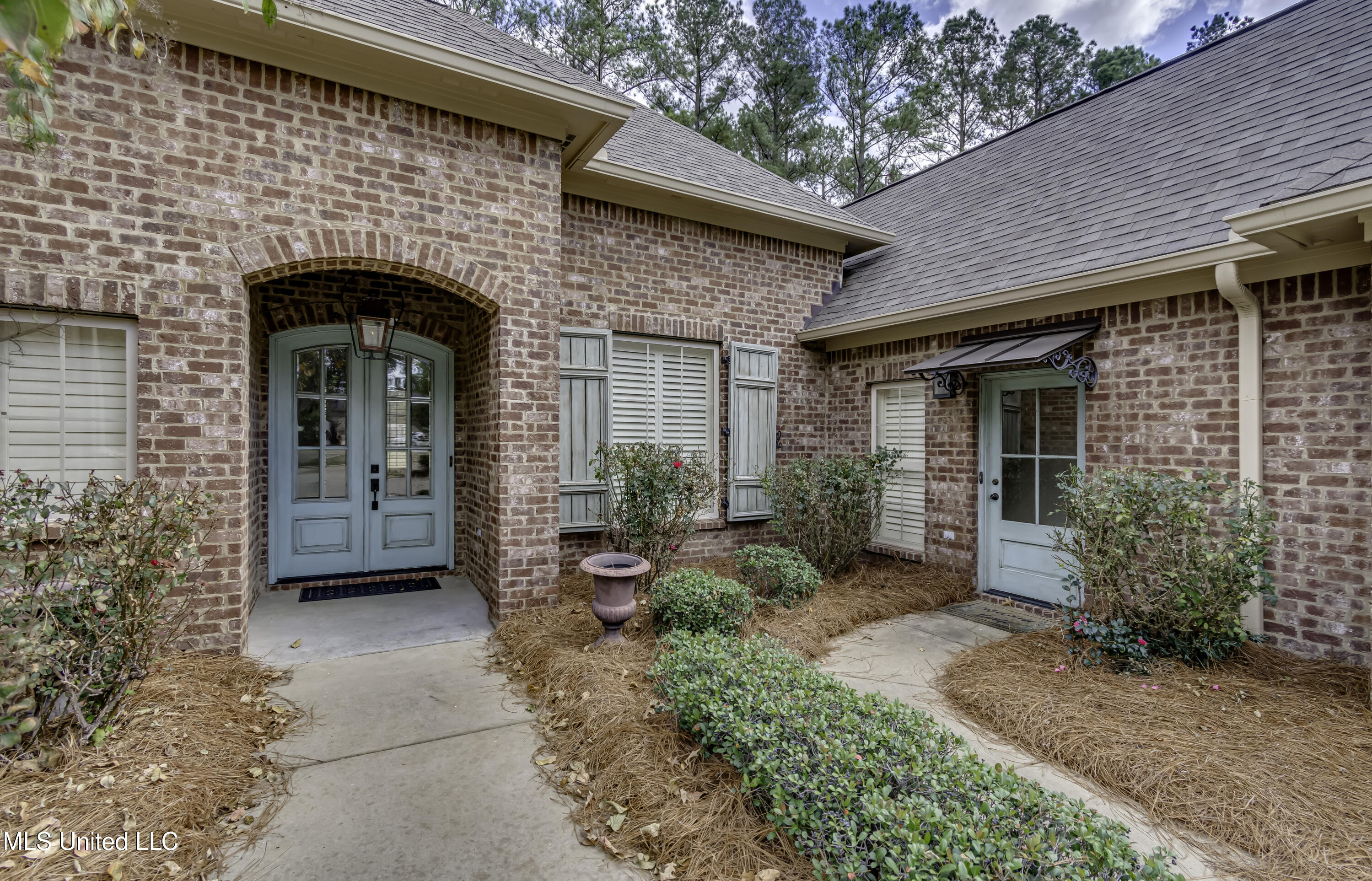 Madison, Mississippi 39110, United States, 4 Bedrooms Bedrooms, ,3 BathroomsBathrooms,Residential,Active,246074