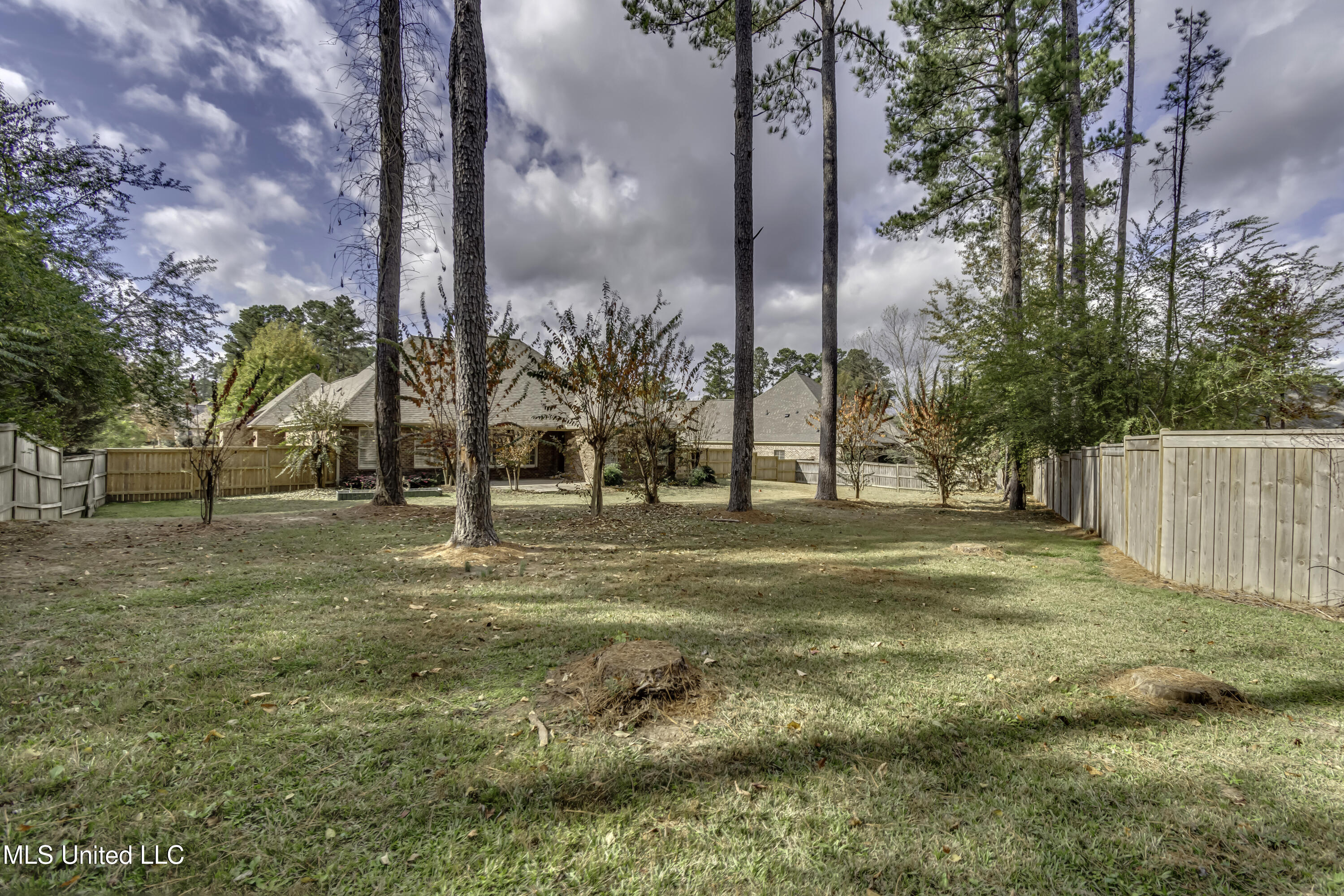 Madison, Mississippi 39110, United States, 4 Bedrooms Bedrooms, ,3 BathroomsBathrooms,Residential,Active,246074