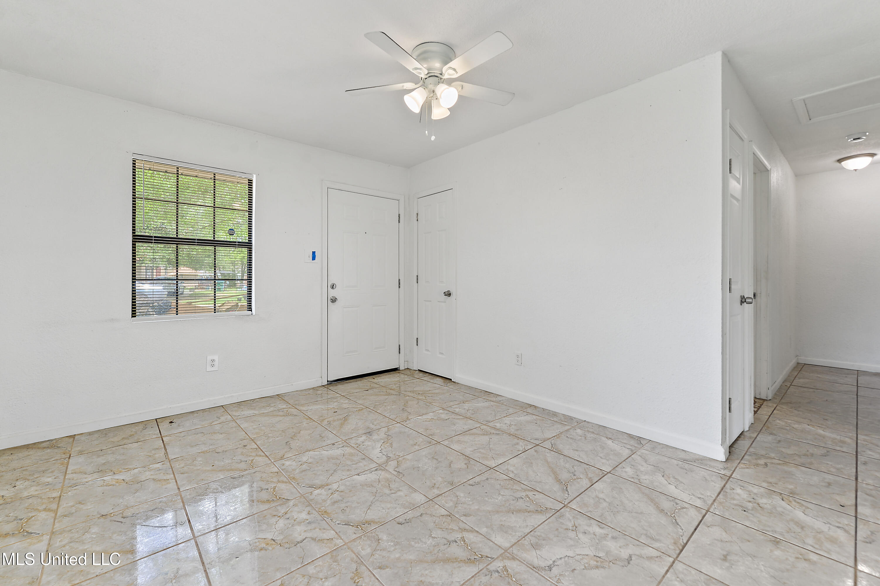 66 Holly Circle, Gulfport, Mississippi image 4
