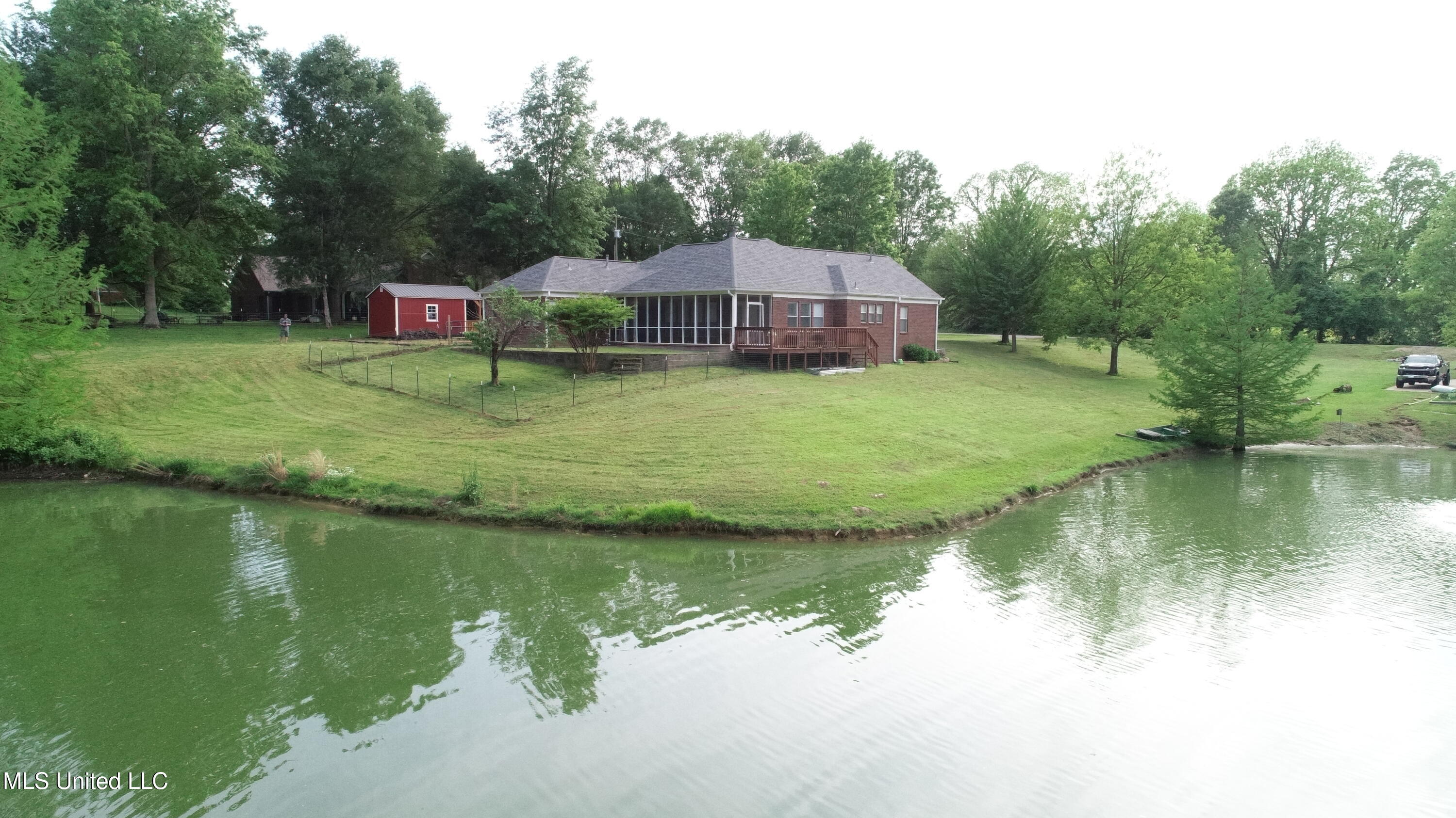 6640 Poplar Corner Road, Walls, Mississippi image 4