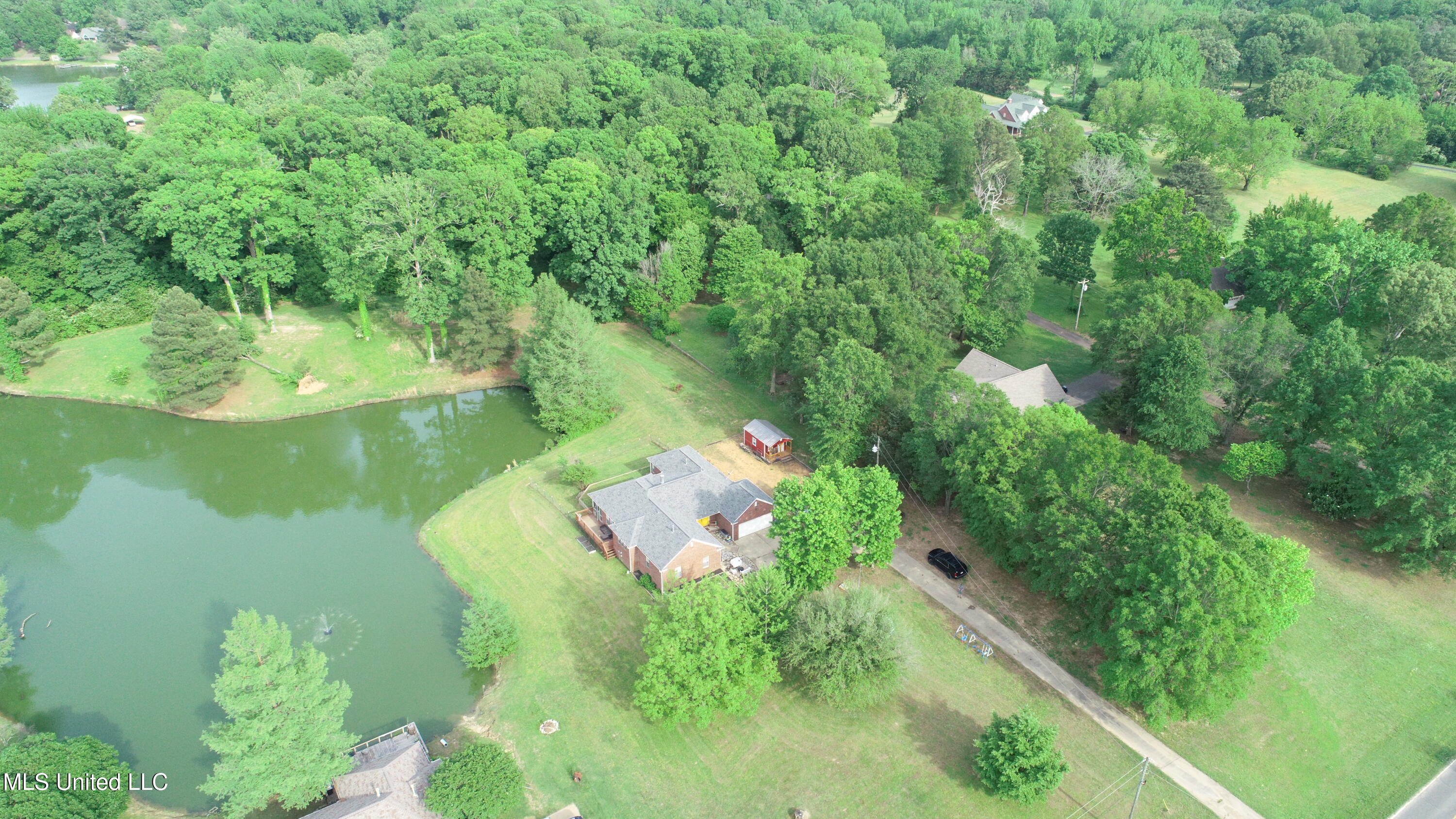 6640 Poplar Corner Road, Walls, Mississippi image 3