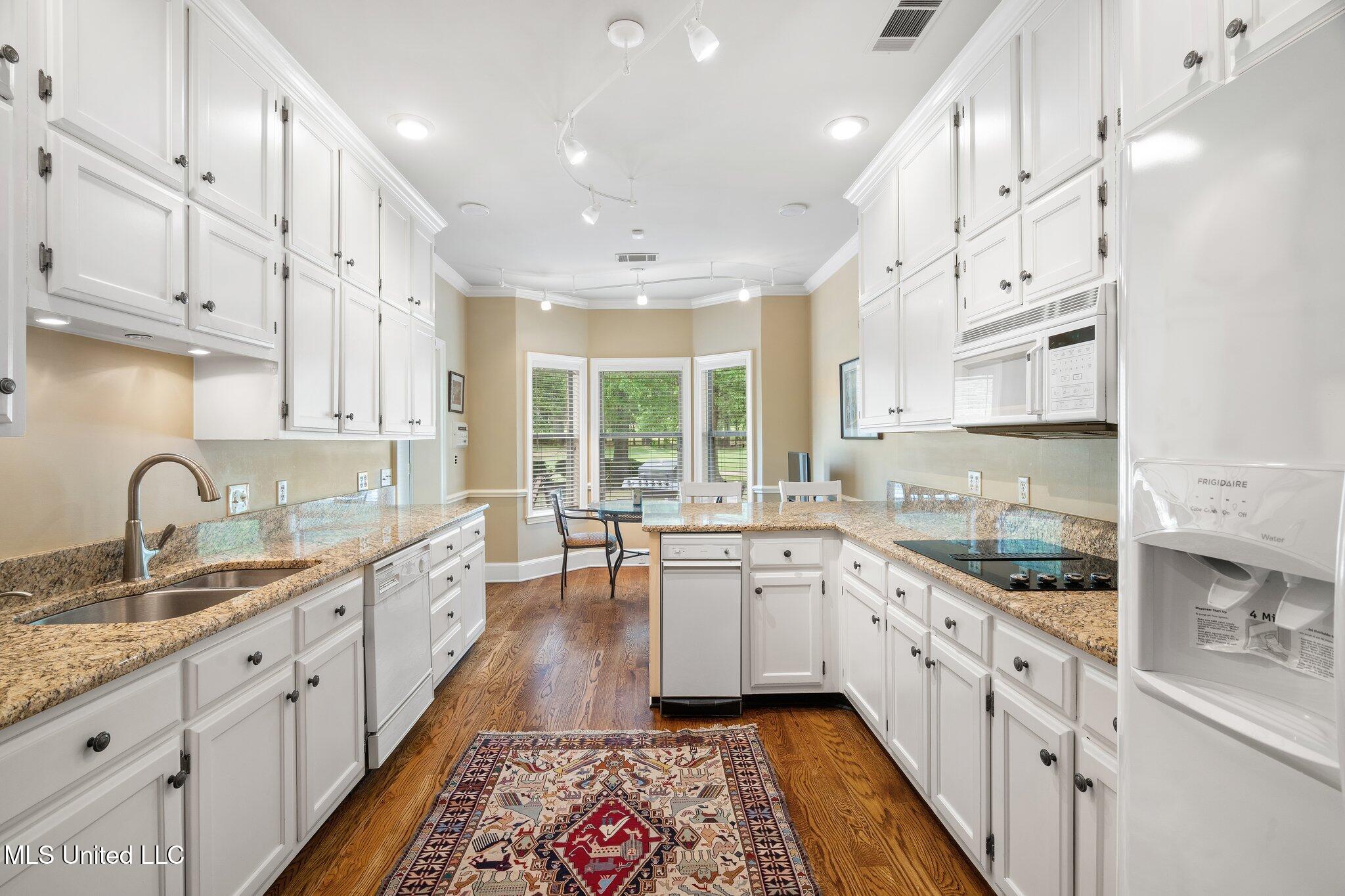 723 Fairway Trail, Hernando, Mississippi image 14