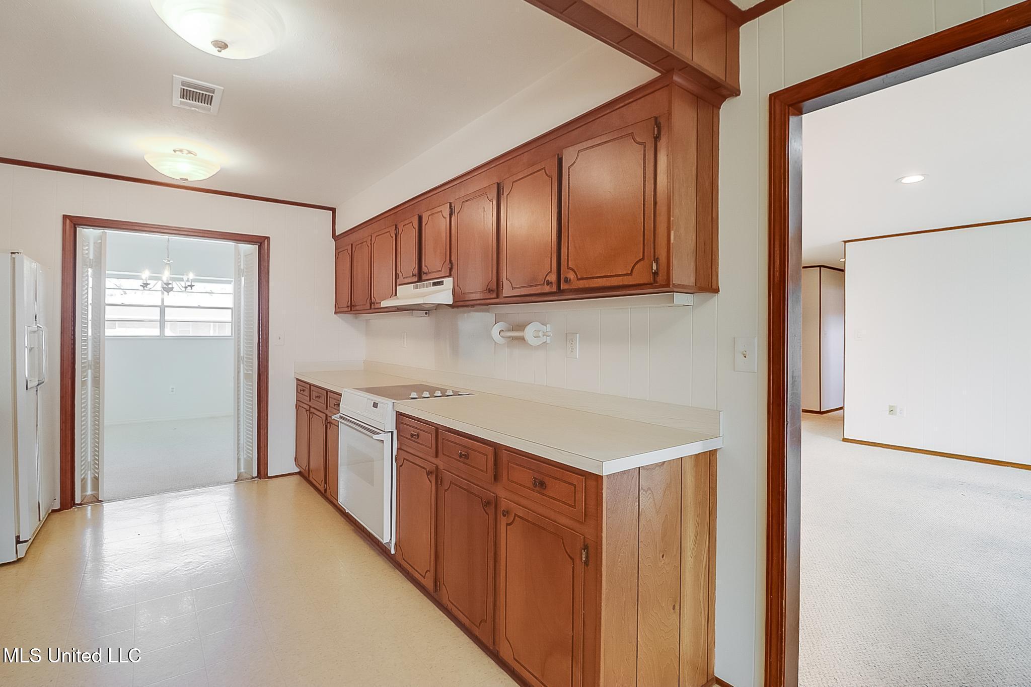6 Pecan Circle, Long Beach, Mississippi image 10
