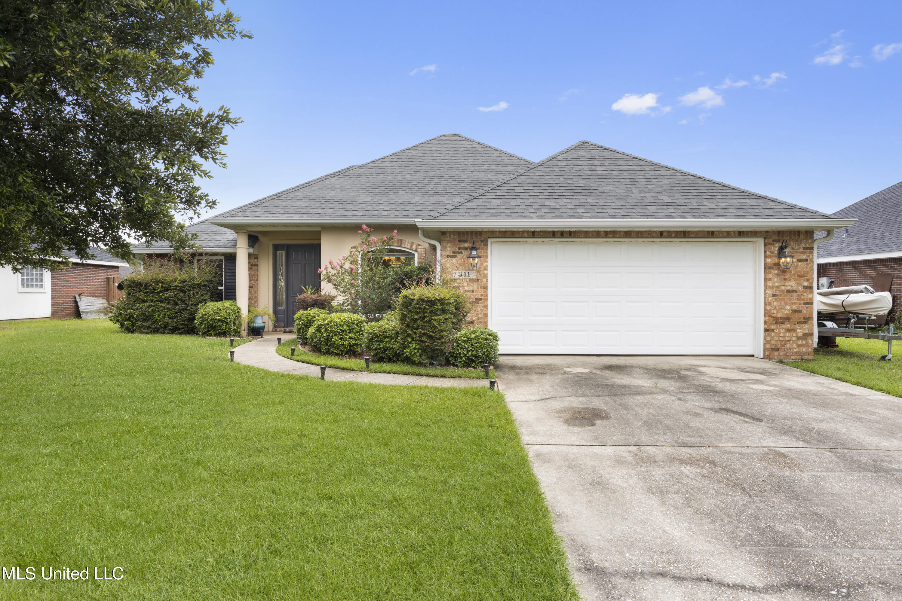 311 Pinecrest Boulevard, Long Beach, Mississippi image 1